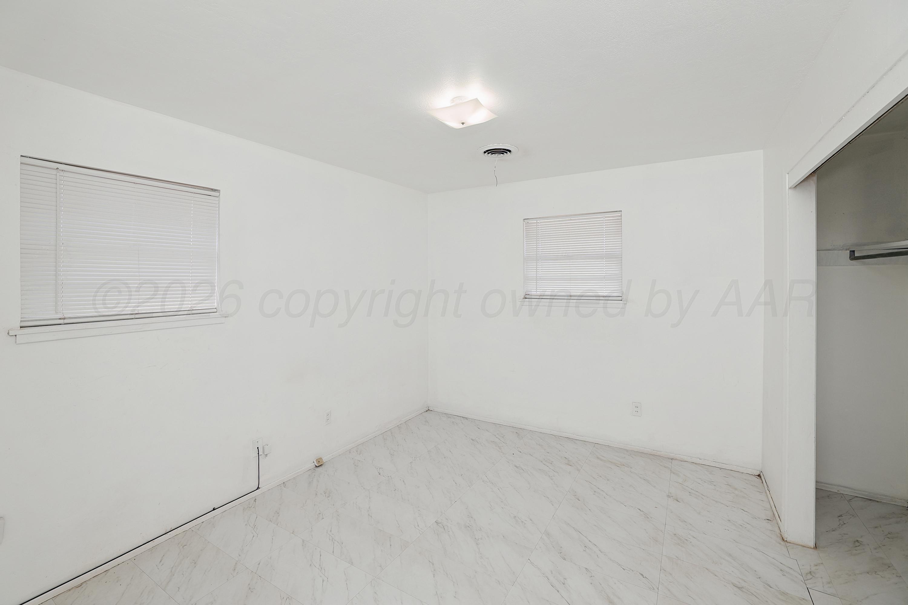 1252 Iris Street Property Photo 18