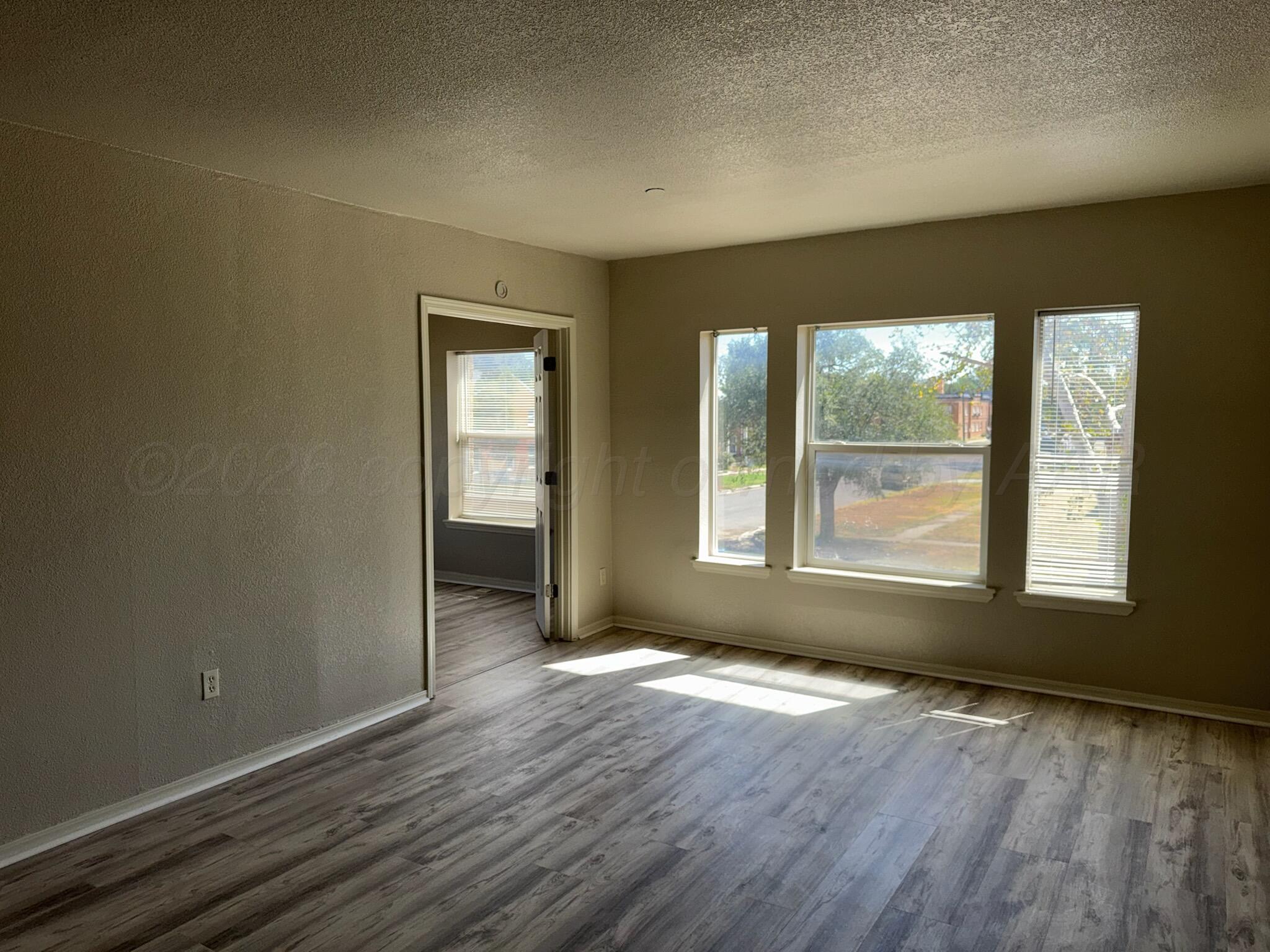 1700 #102 S Jackson Street Property Photo 2