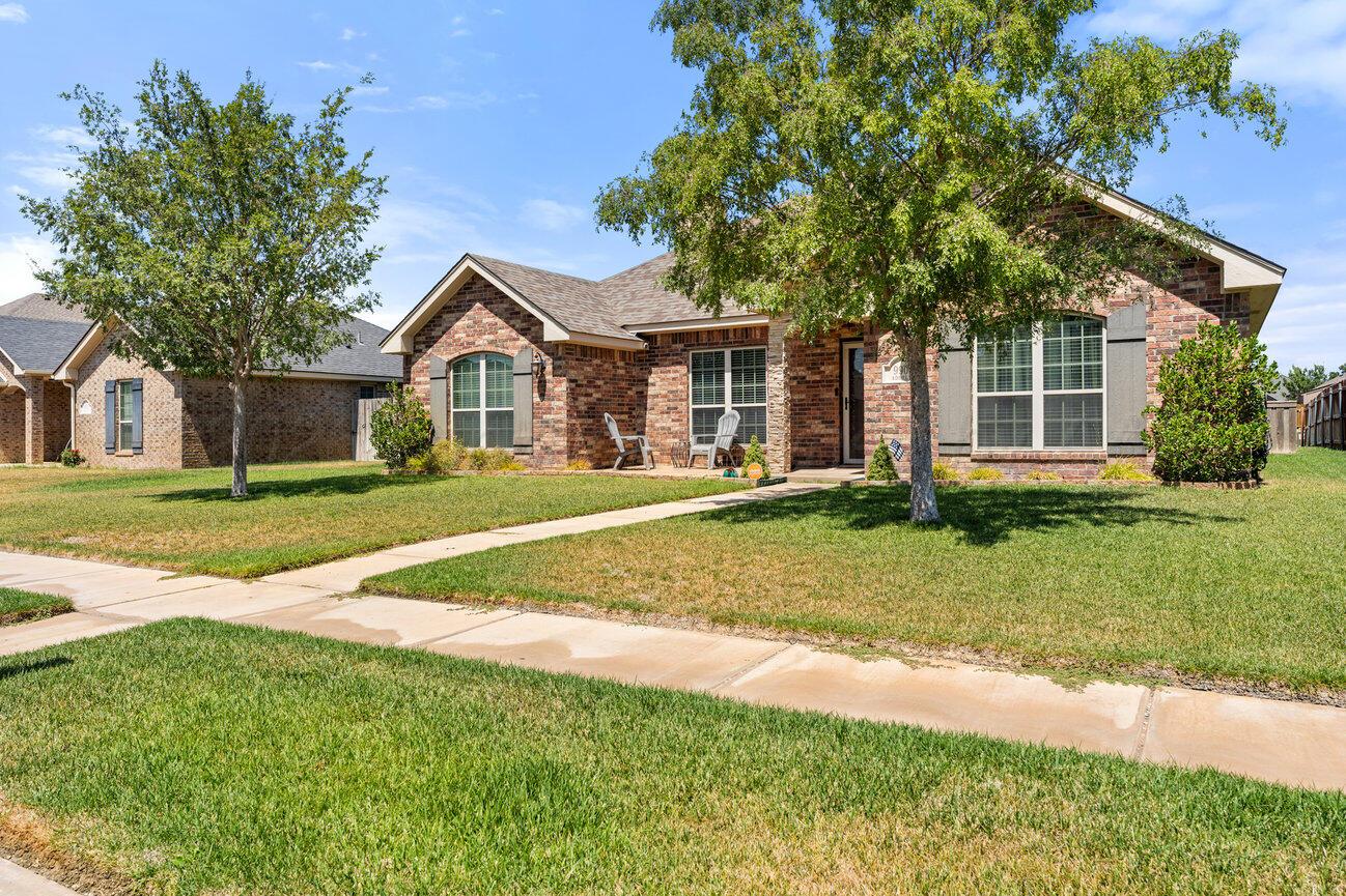 9900 Addelyn Avenue Property Photo 2