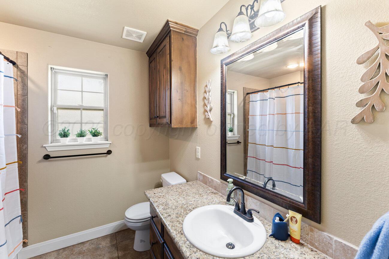 9900 Addelyn Avenue Property Photo 24