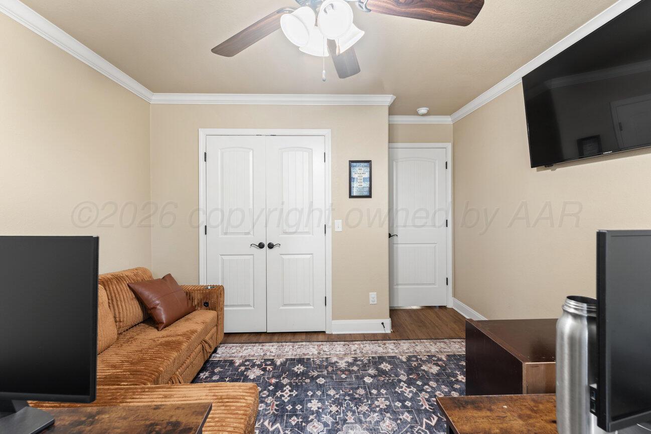 9900 Addelyn Avenue Property Photo 29