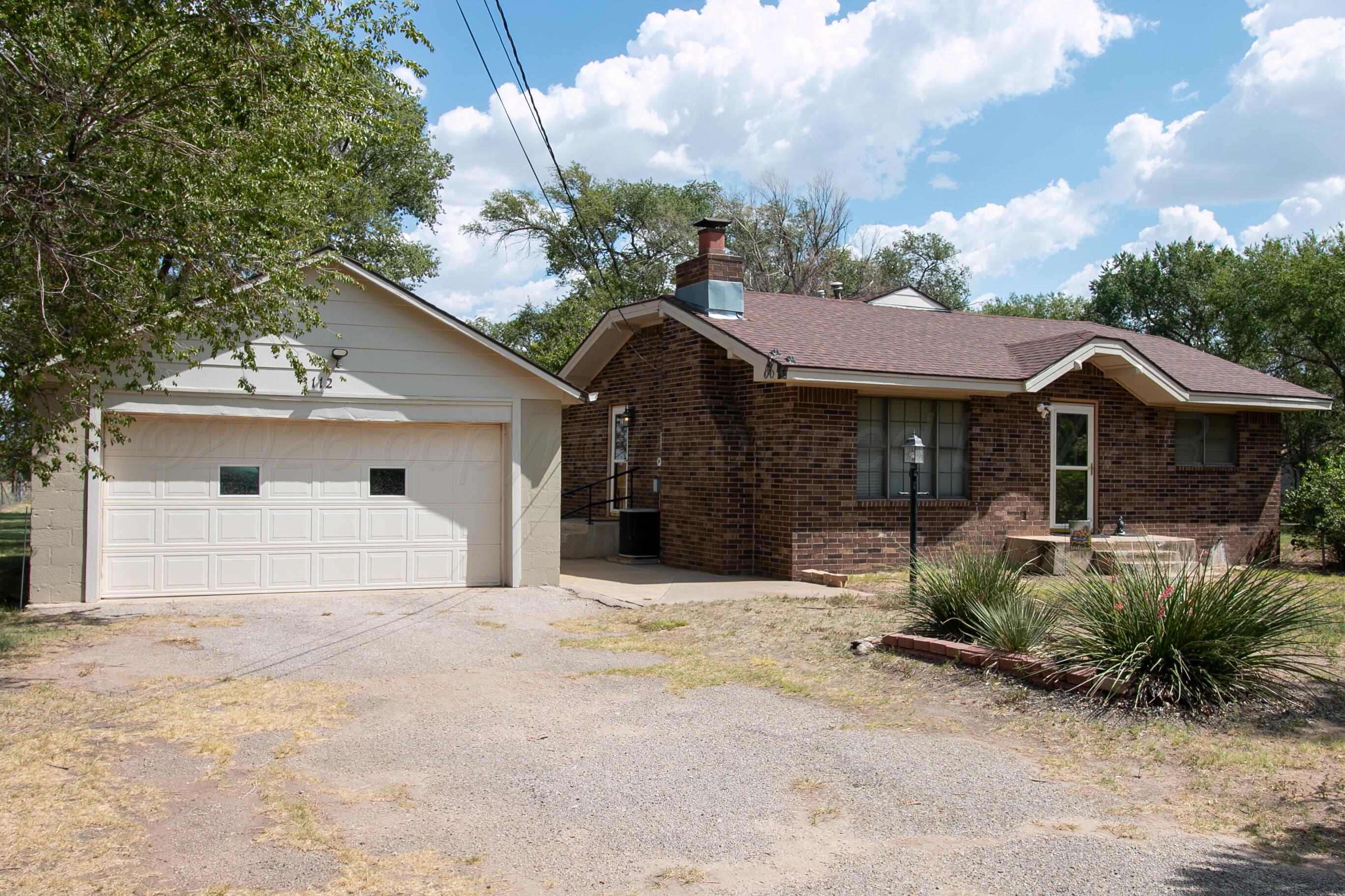 112 Ernest Lee Drive Property Photo 1