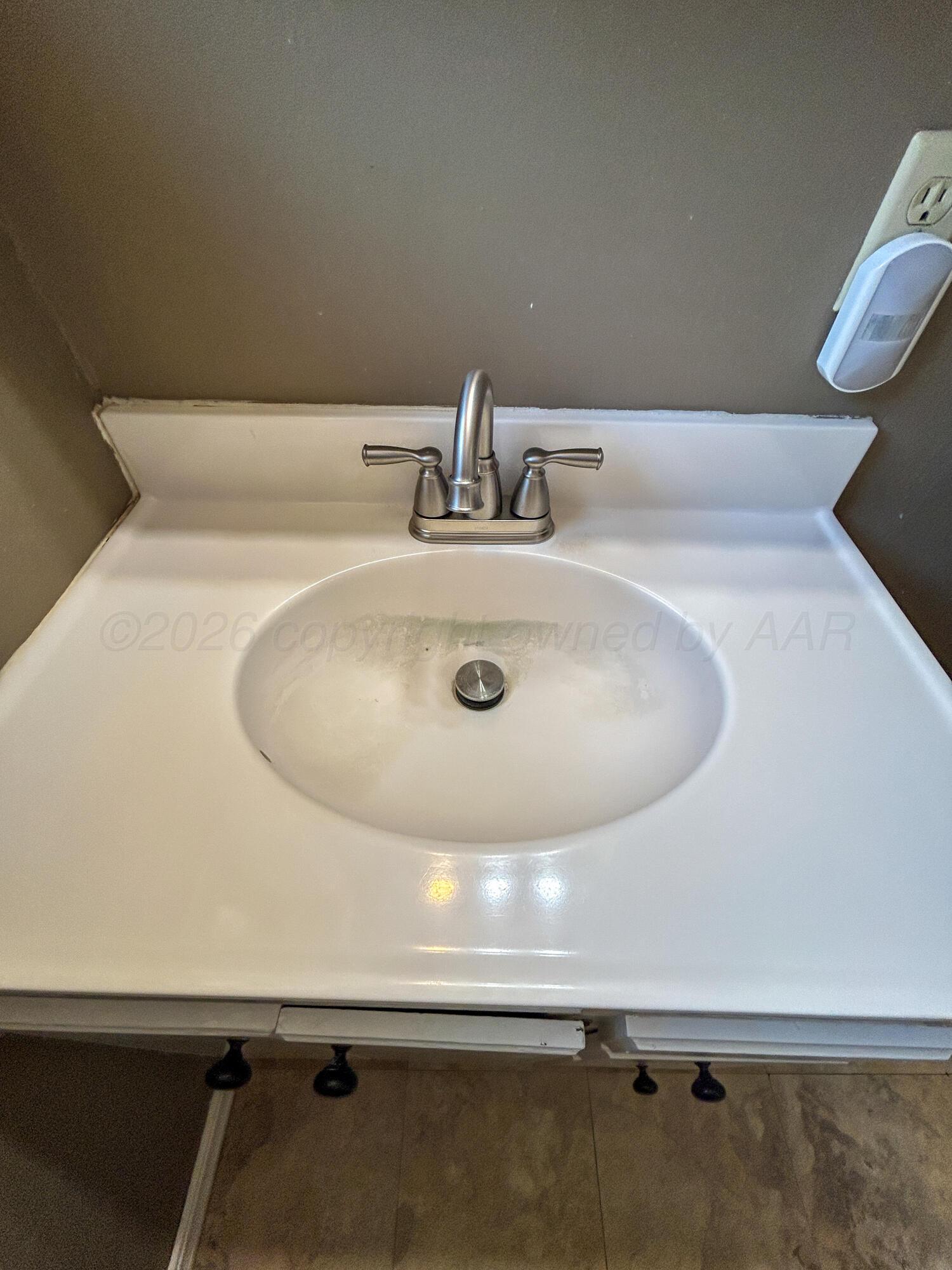 112 Ernest Lee Drive Property Photo 16