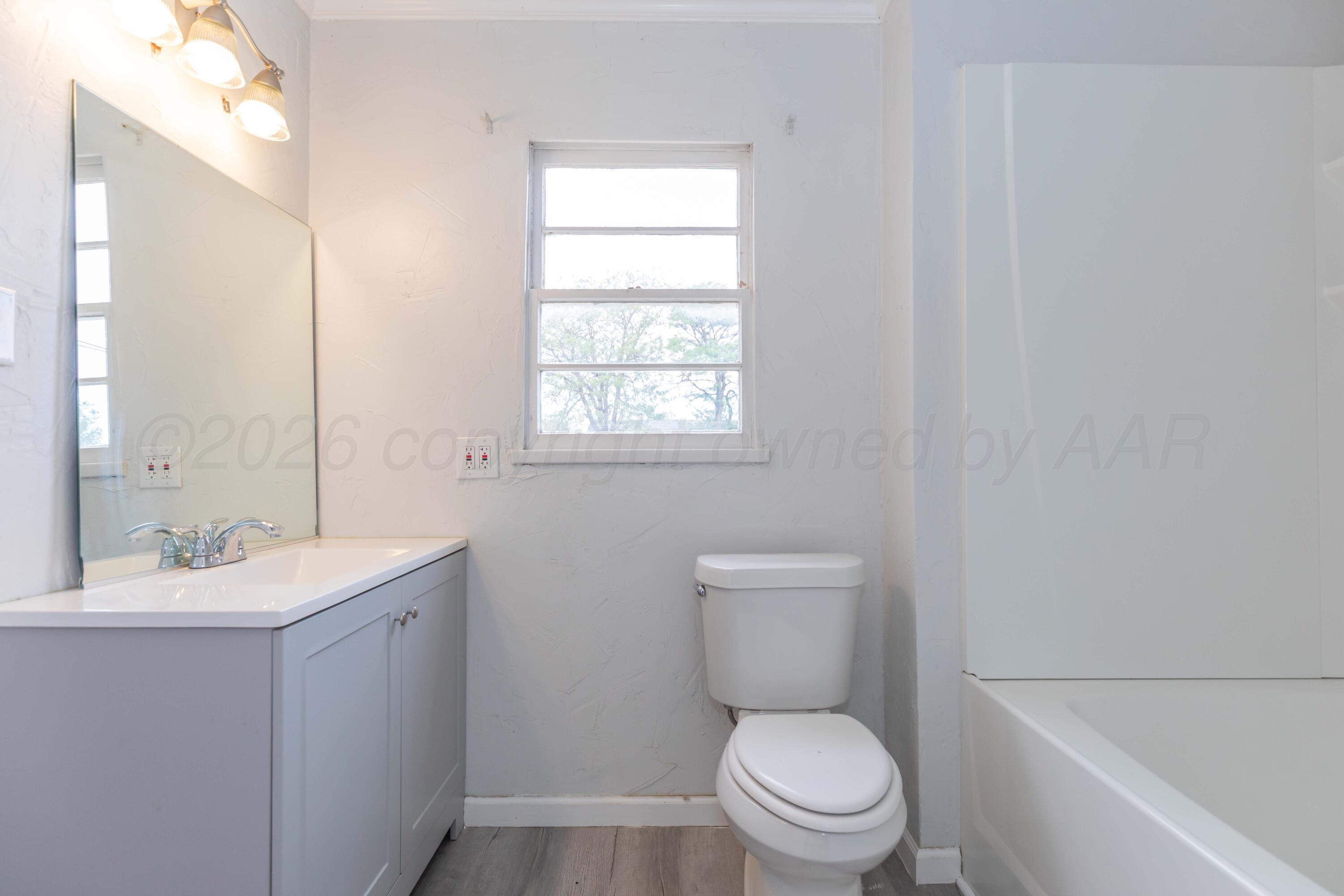 2901 S Apache Street Property Photo 19