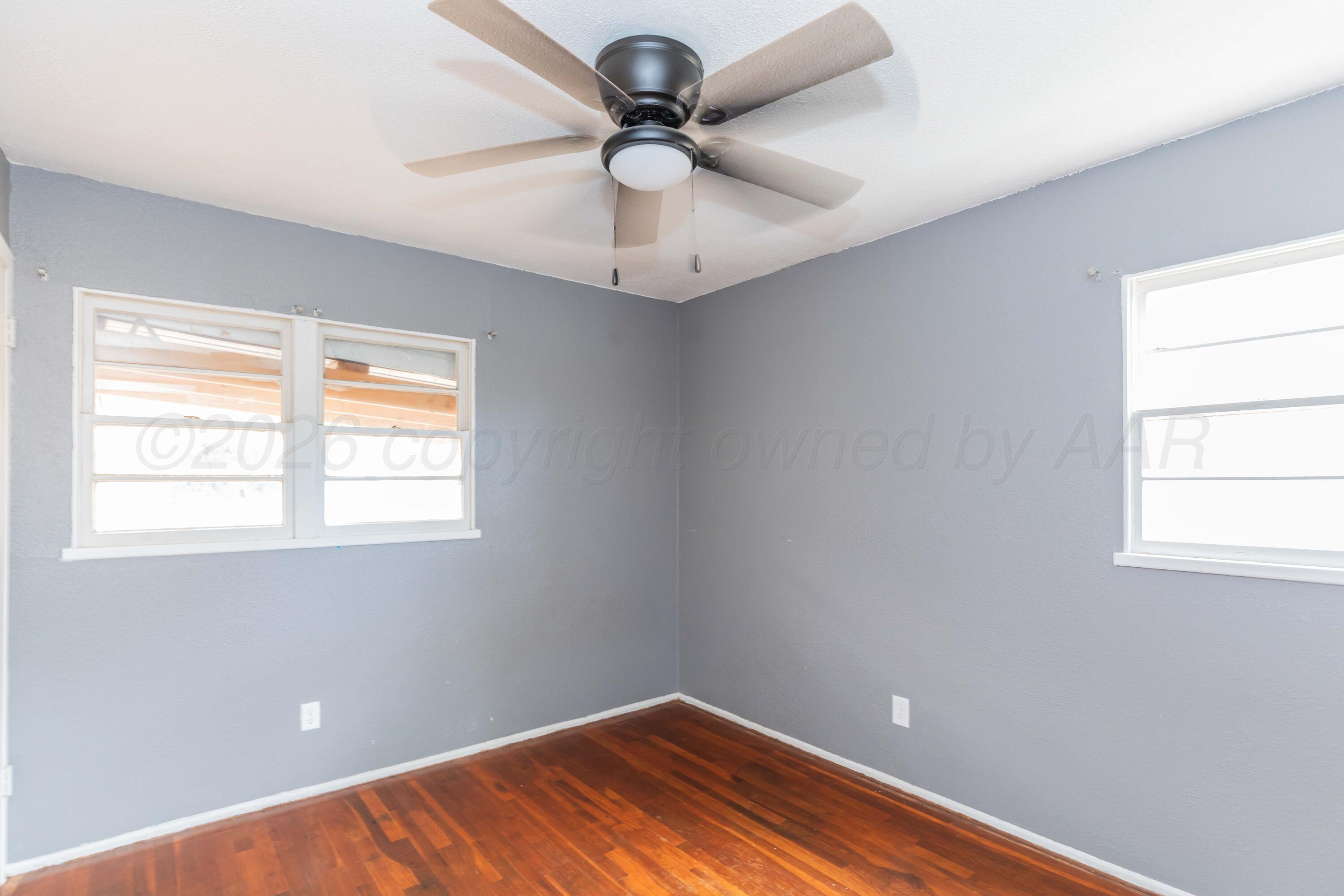 2901 S Apache Street Property Photo 23
