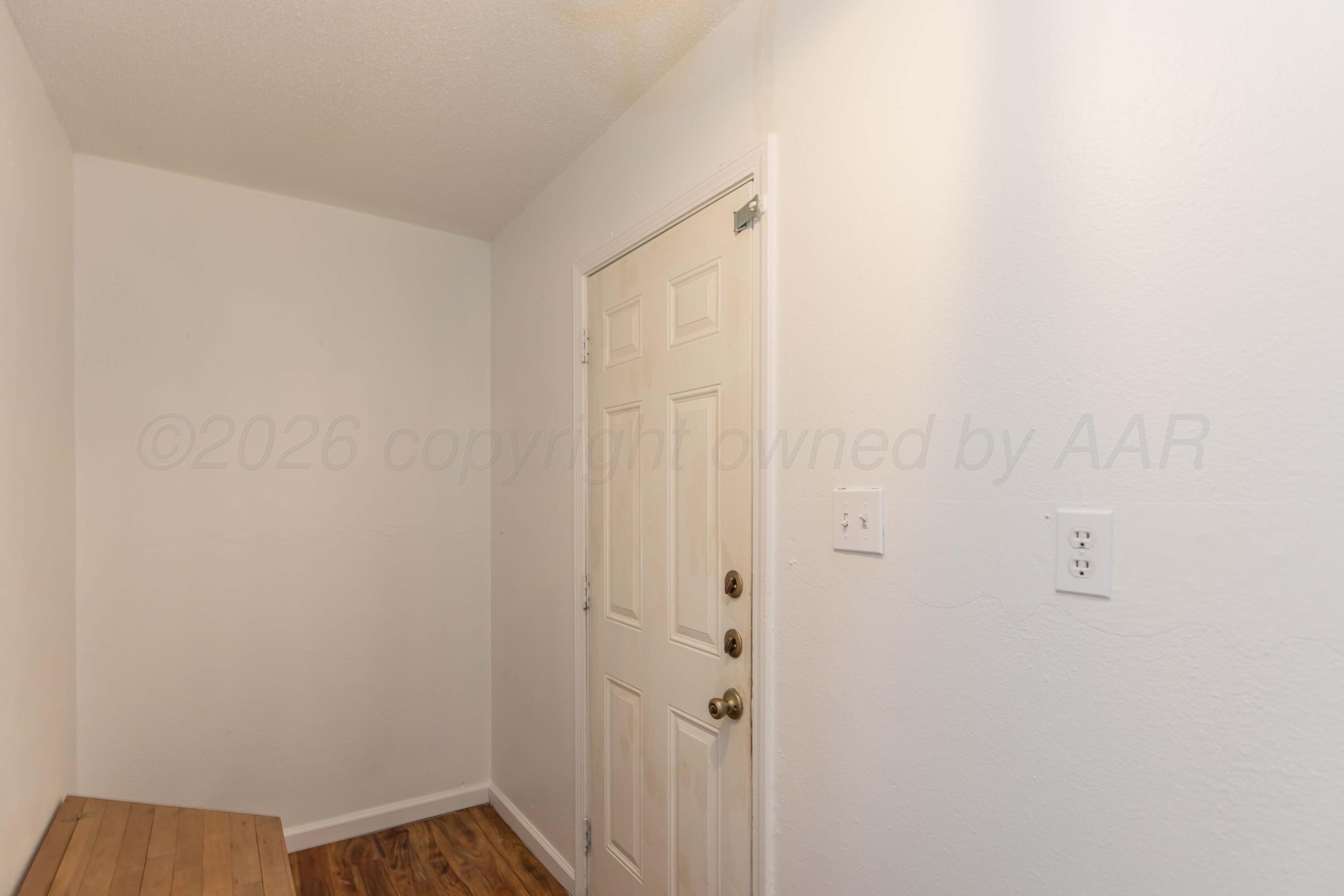 2901 S Apache Street Property Photo 37