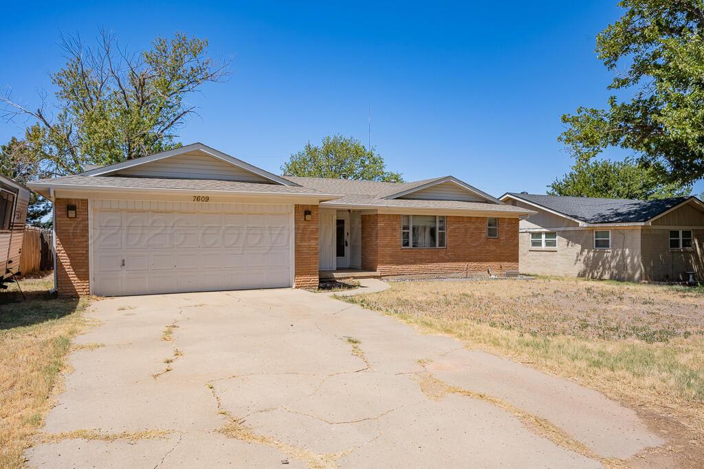 7609 Sombrero Drive Property Photo 2