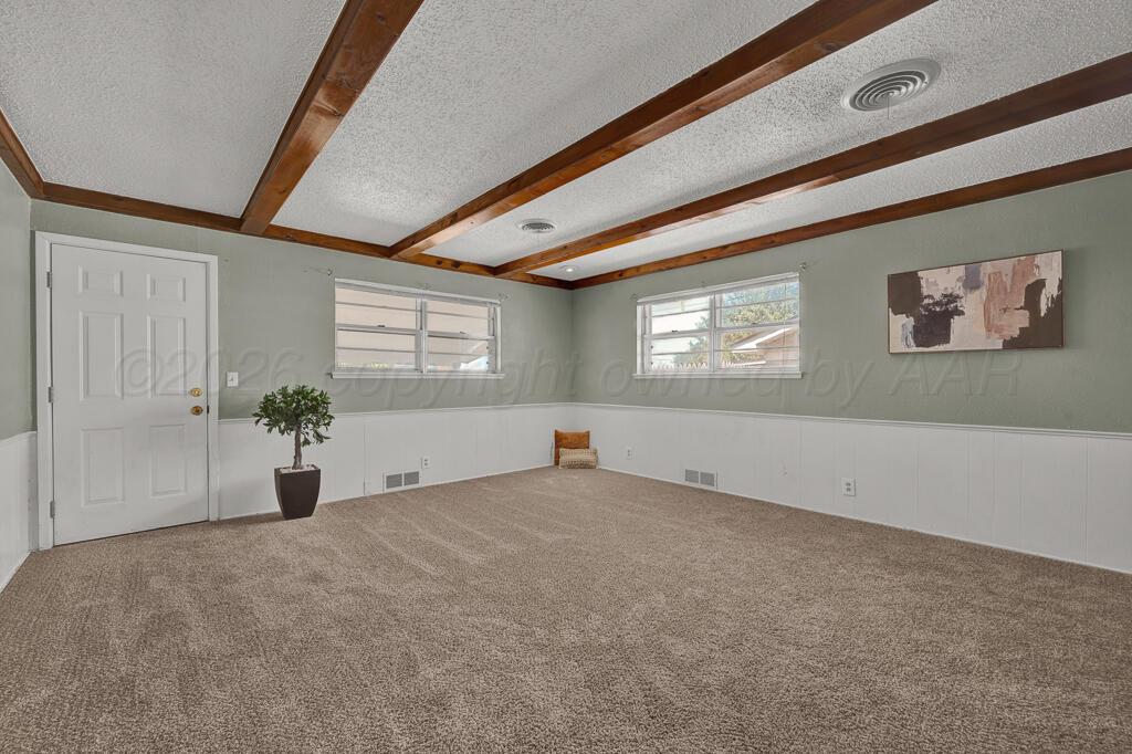 7609 Sombrero Drive Property Photo 6