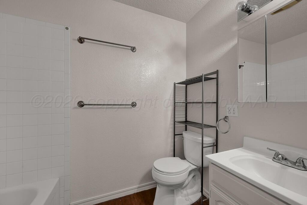 7609 Sombrero Drive Property Photo 16