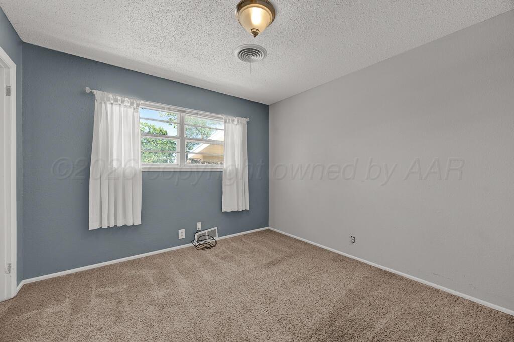 7609 Sombrero Drive Property Photo 18