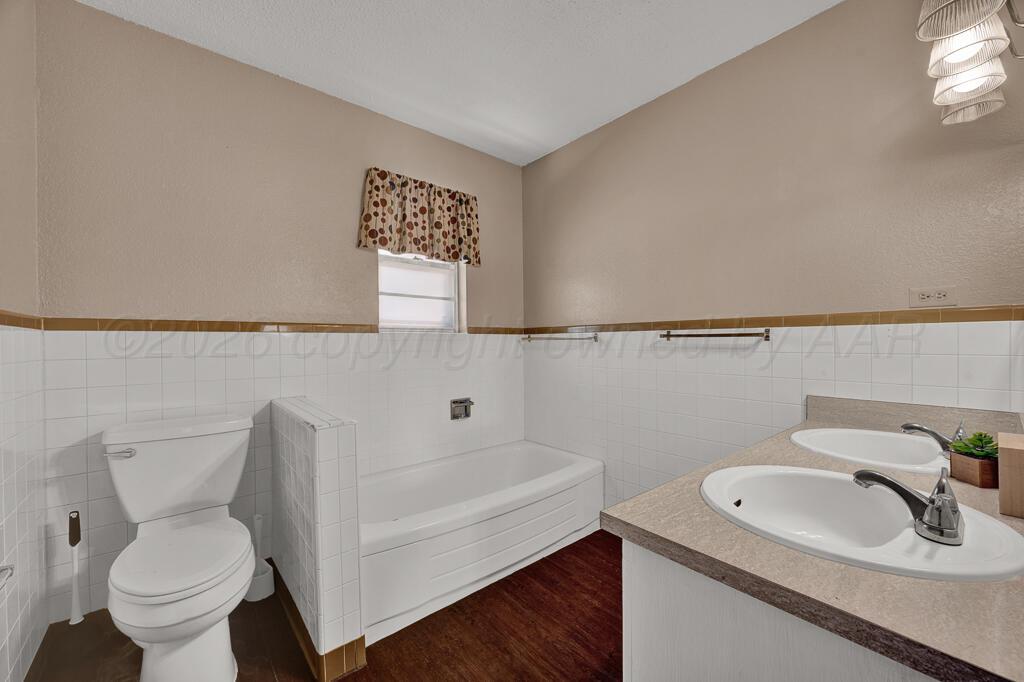 7609 Sombrero Drive Property Photo 20