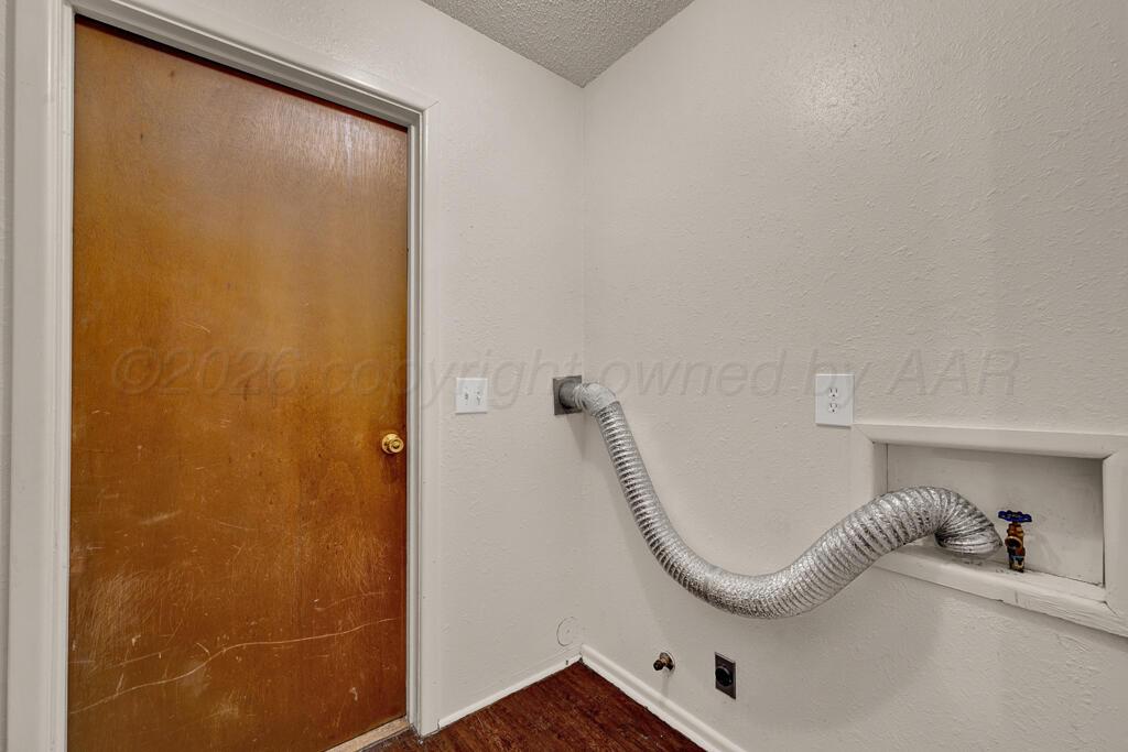 7609 Sombrero Drive Property Photo 24