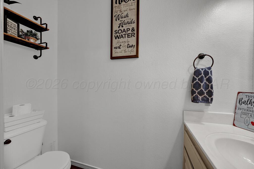 7001 Glenoak Lane Property Photo 19