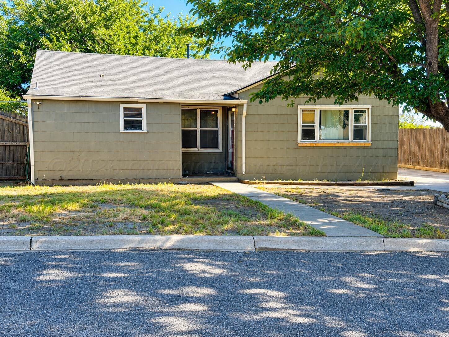 123 Amaryllis Street Property Photo 1
