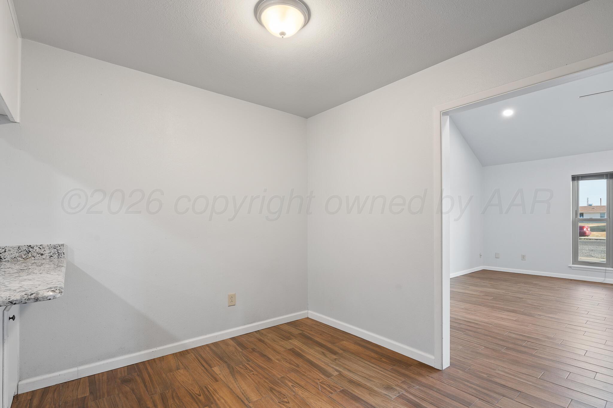 5729 Wabash Street Property Photo 9