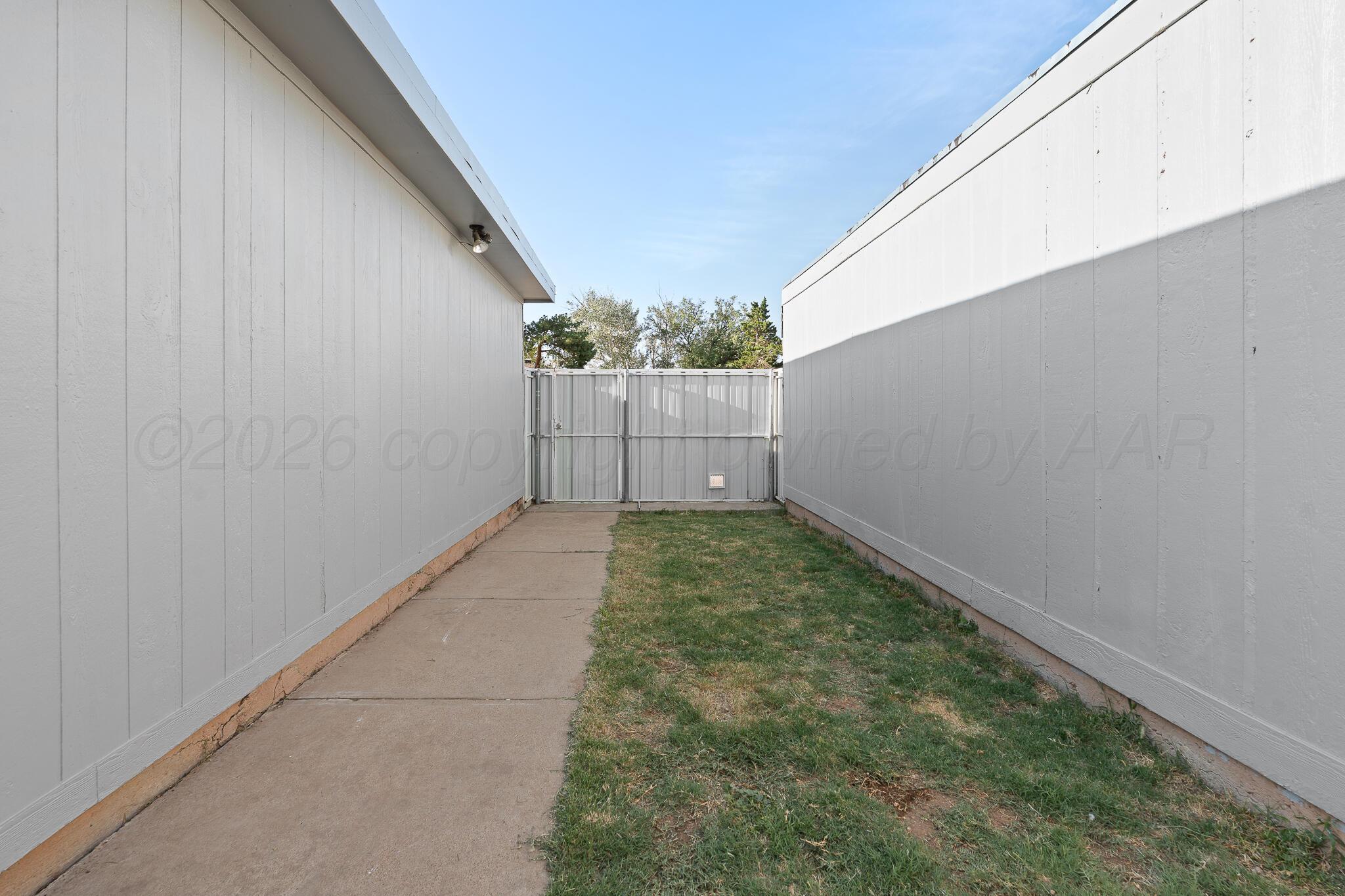 5729 Wabash Street Property Photo 20