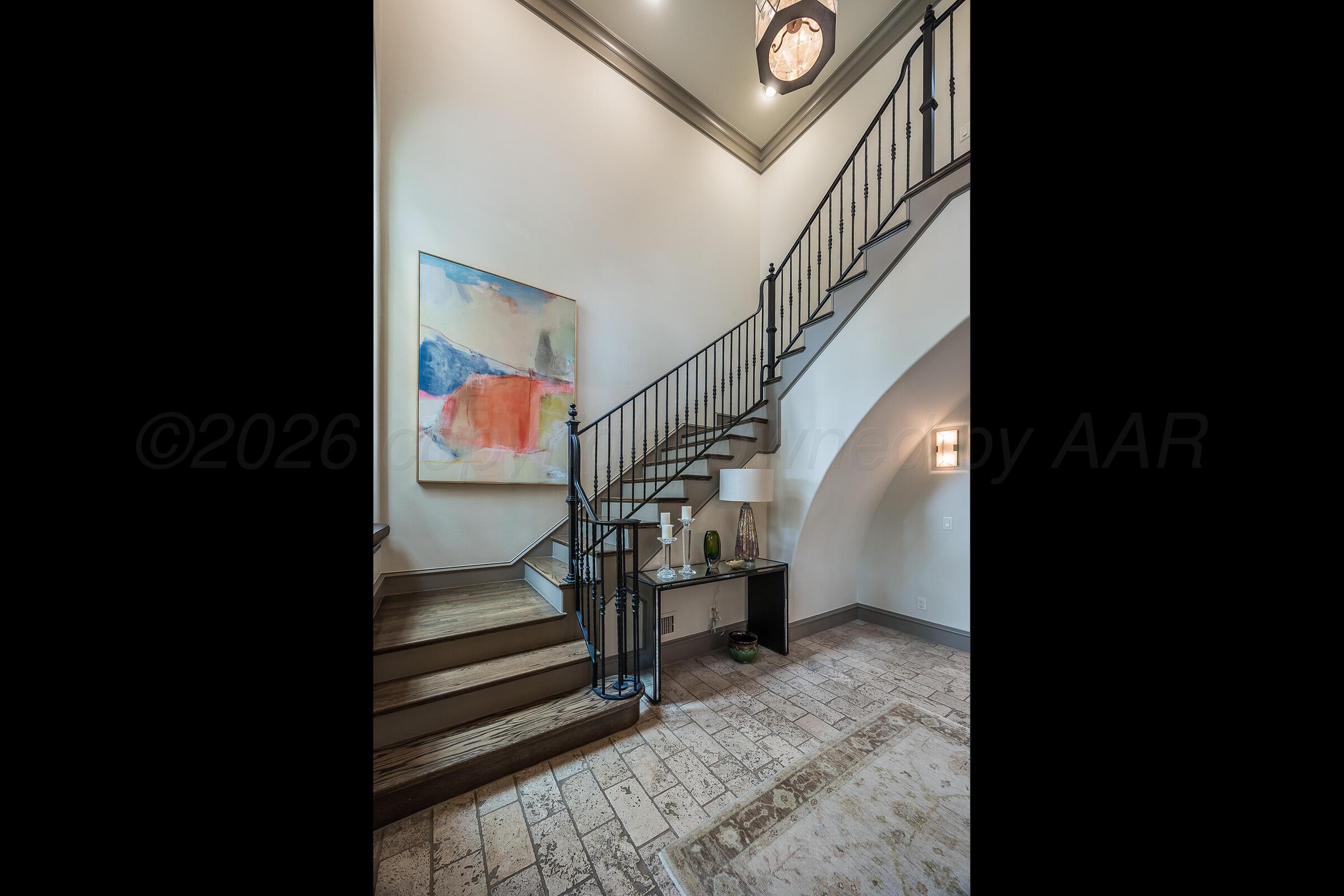 2605 S Hughes Street Property Photo 6