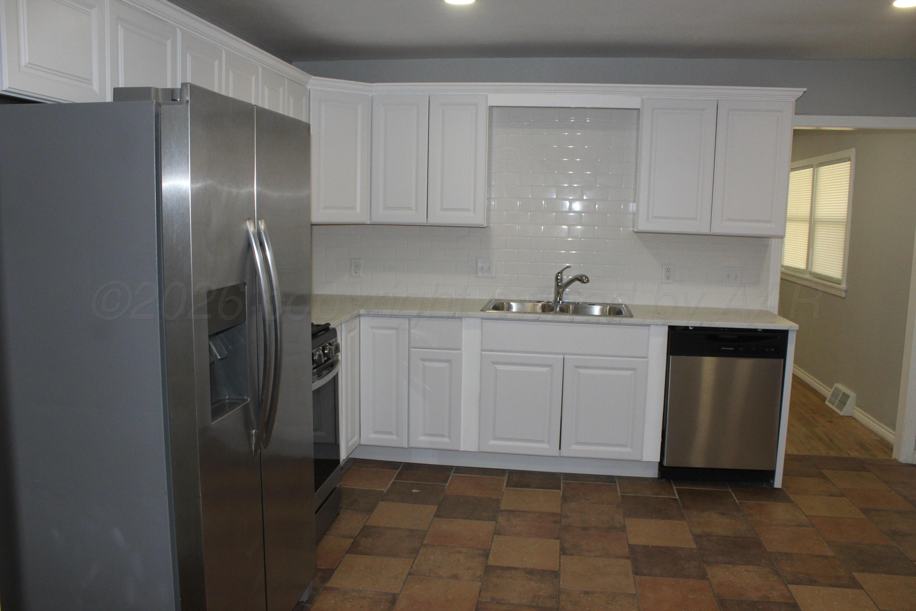 125 D Avenue Property Photo 5