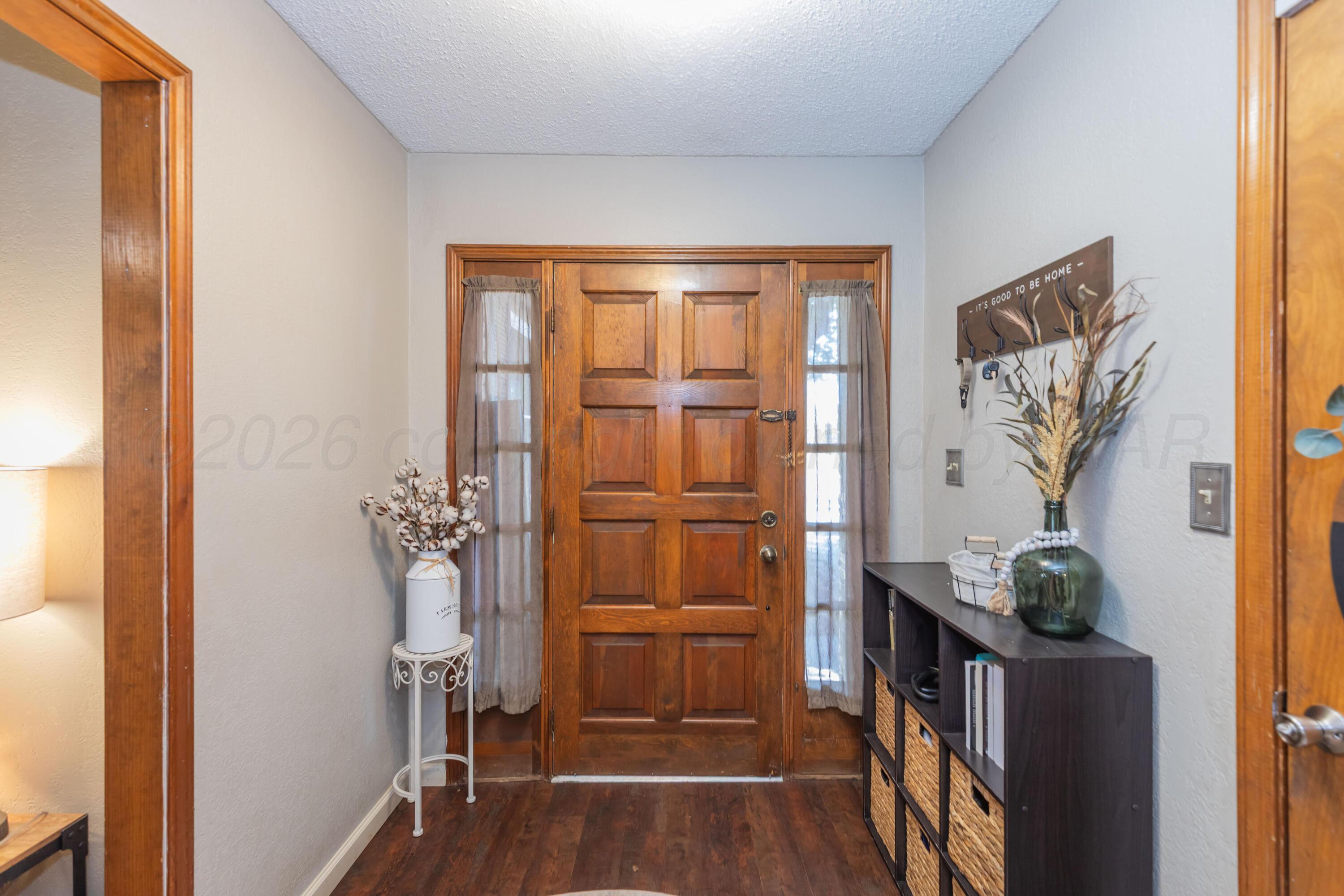 2338 N Fir Street Property Photo 4
