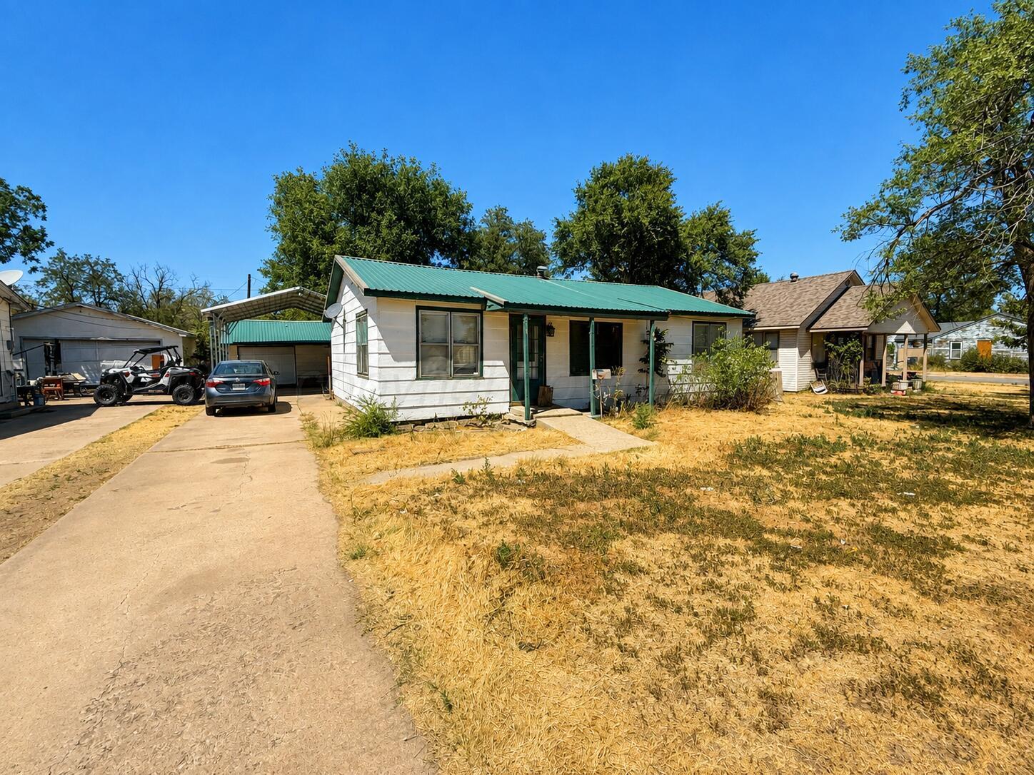 1013 E Kingsmill Avenue Property Photo 3