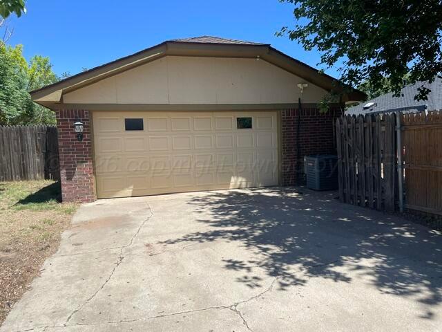 6809 Old Kent Road Property Photo 4