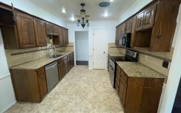 6809 Old Kent Road Property Photo 7