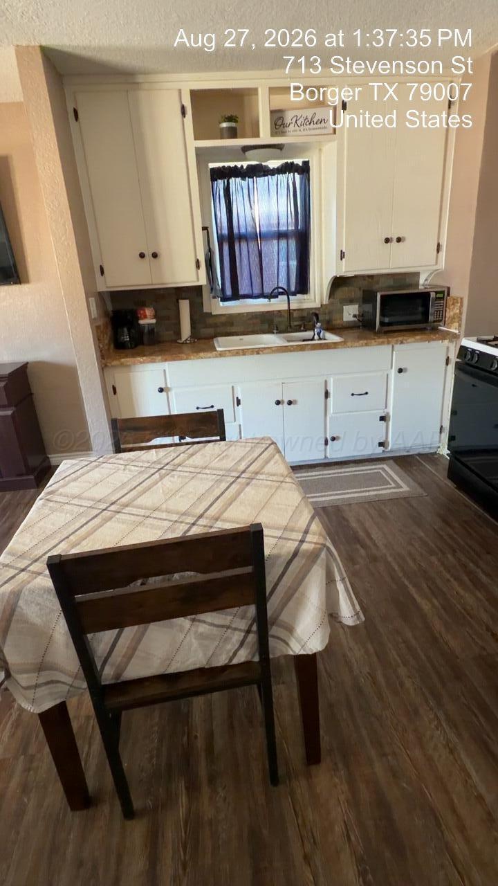 713 Stevenson Street Property Photo 5