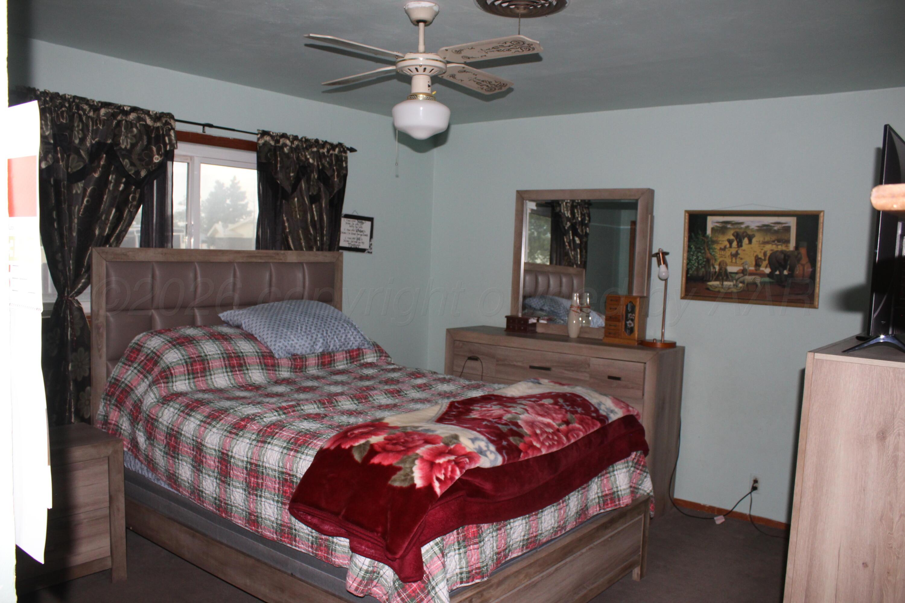 1212 Columbia Avenue Property Photo 6