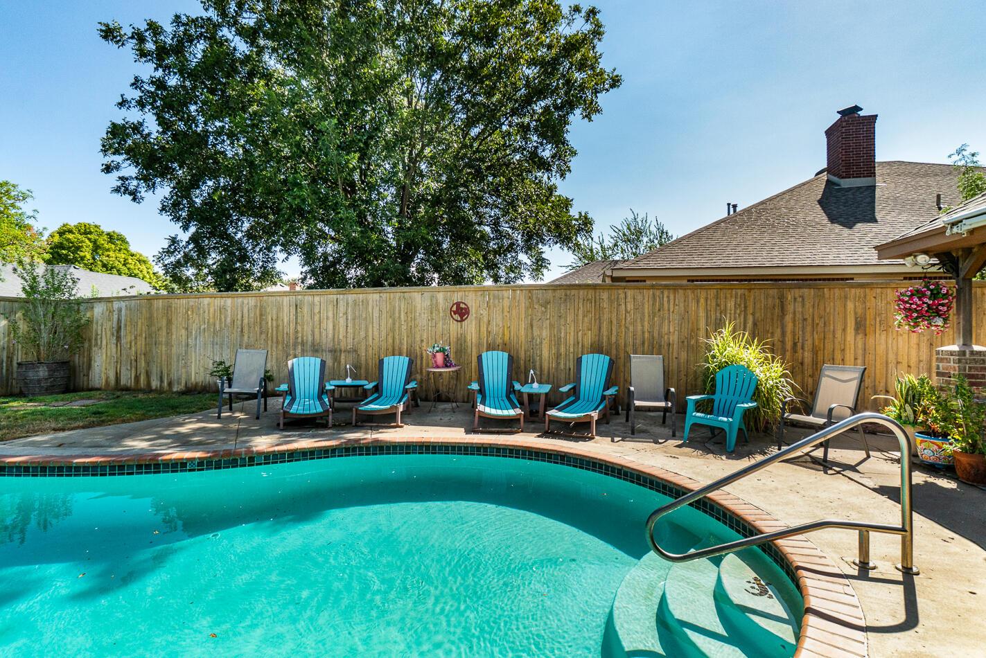 7108 Glenoak Lane Property Photo 35