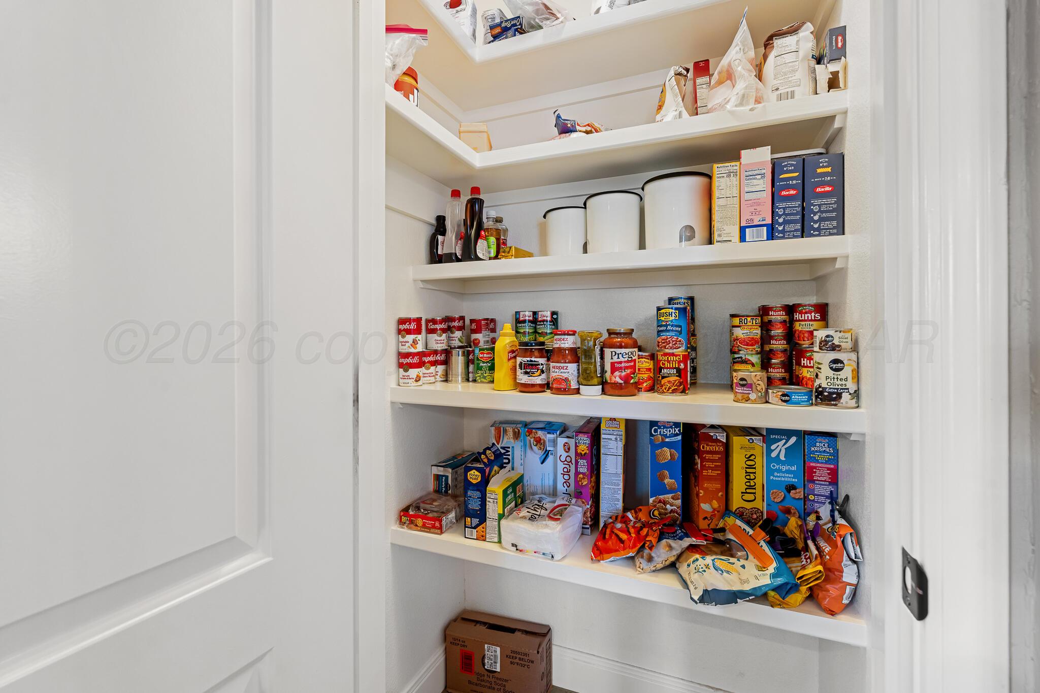 27 William Lane Property Photo 18