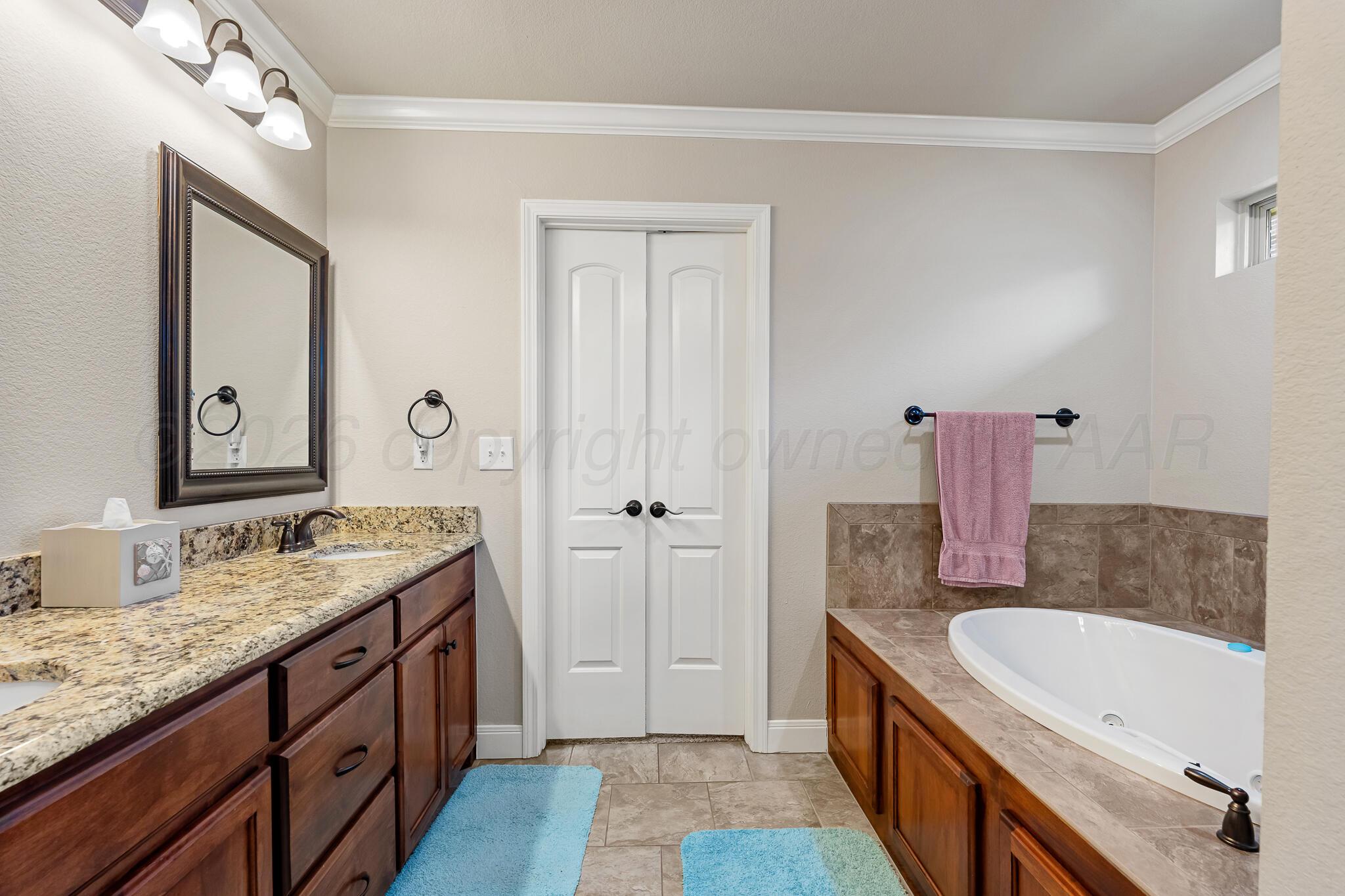 27 William Lane Property Photo 32