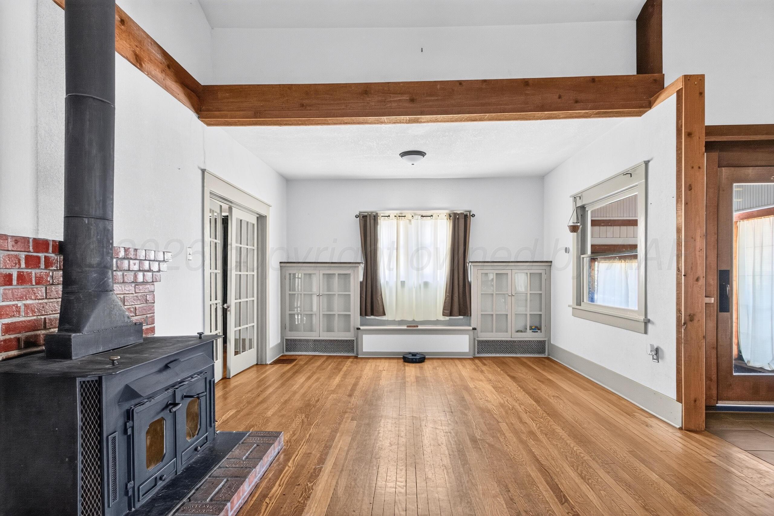 1506 S Jefferson Street Property Photo 10