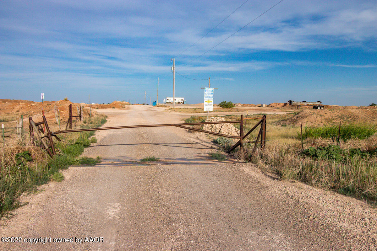 Cemetery Rd Caliche Pit Property Photo 3