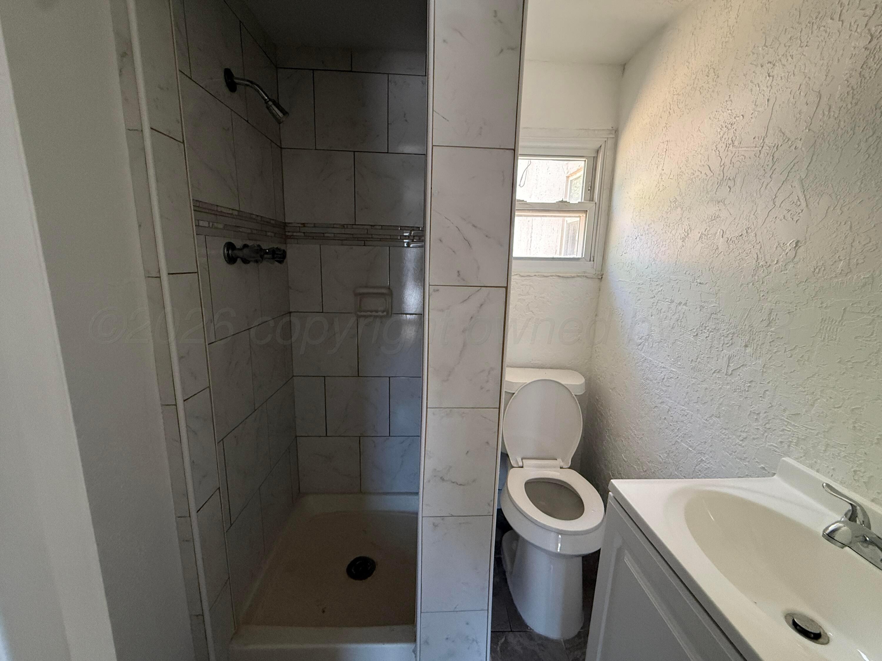1534 Bell Street Property Photo 4