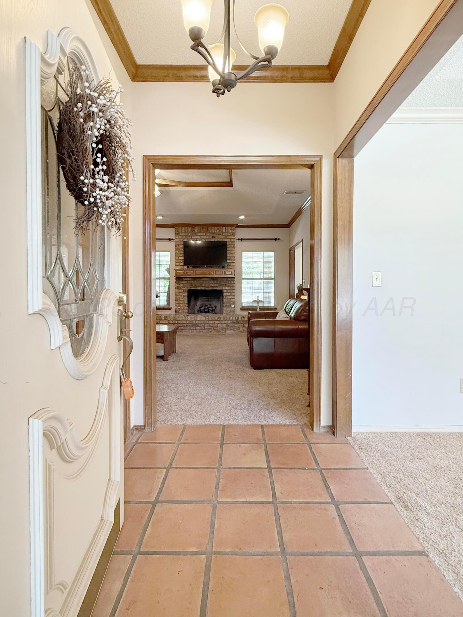218 W Ocla Street Property Photo 5