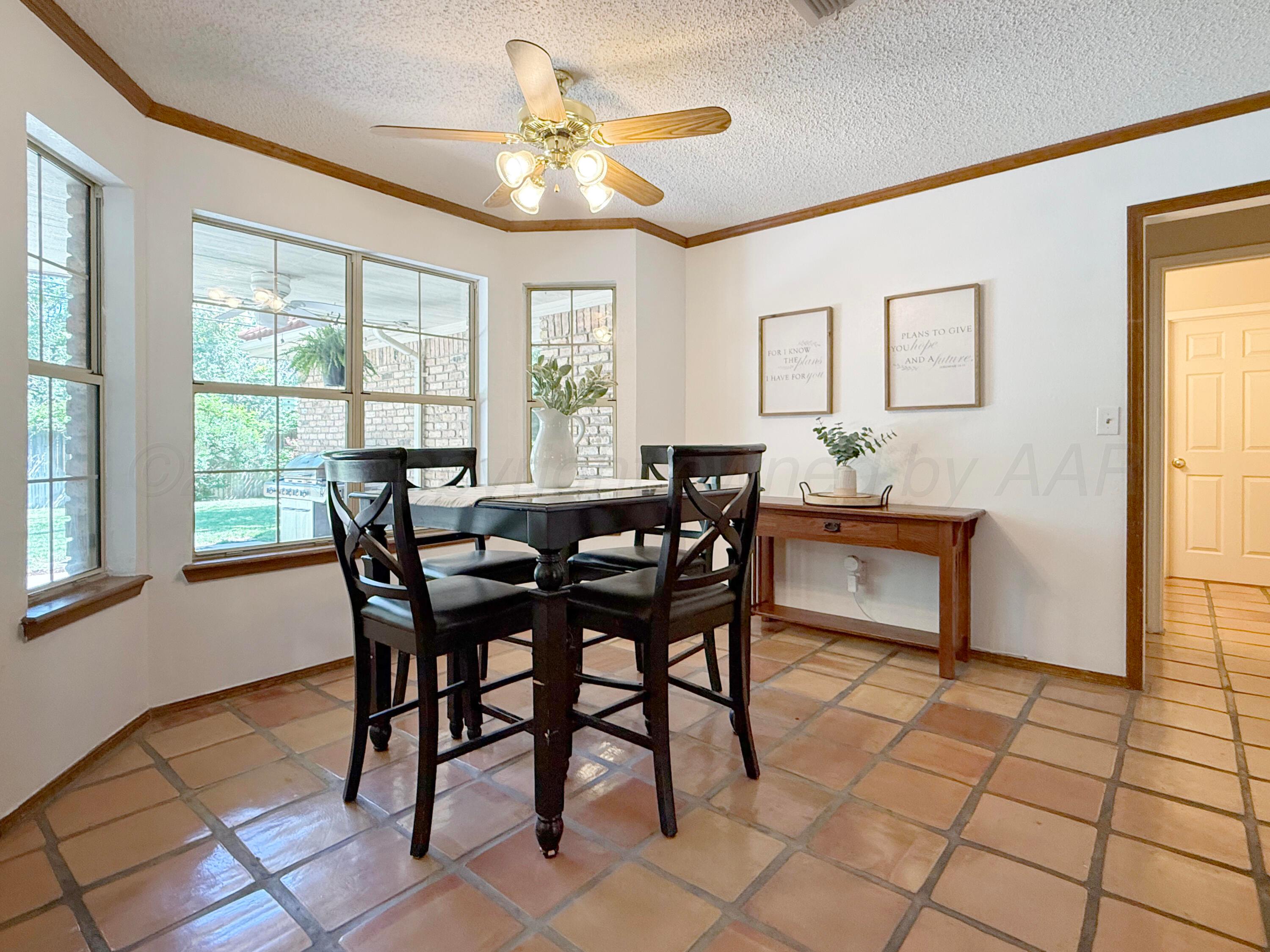 218 W Ocla Street Property Photo 12