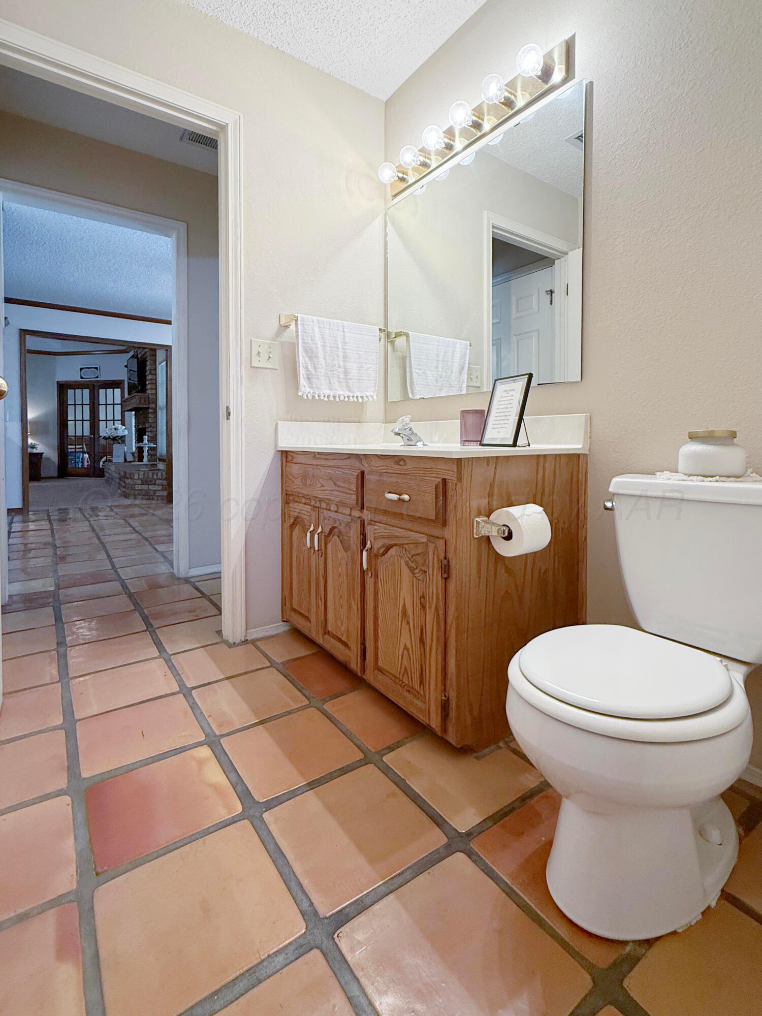218 W Ocla Street Property Photo 24