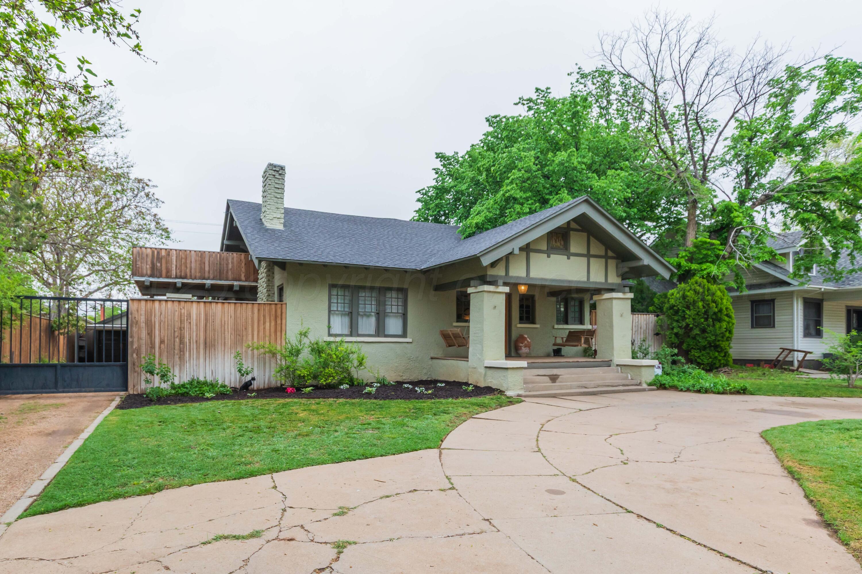 1611 S Van Buren Street Property Photo 9