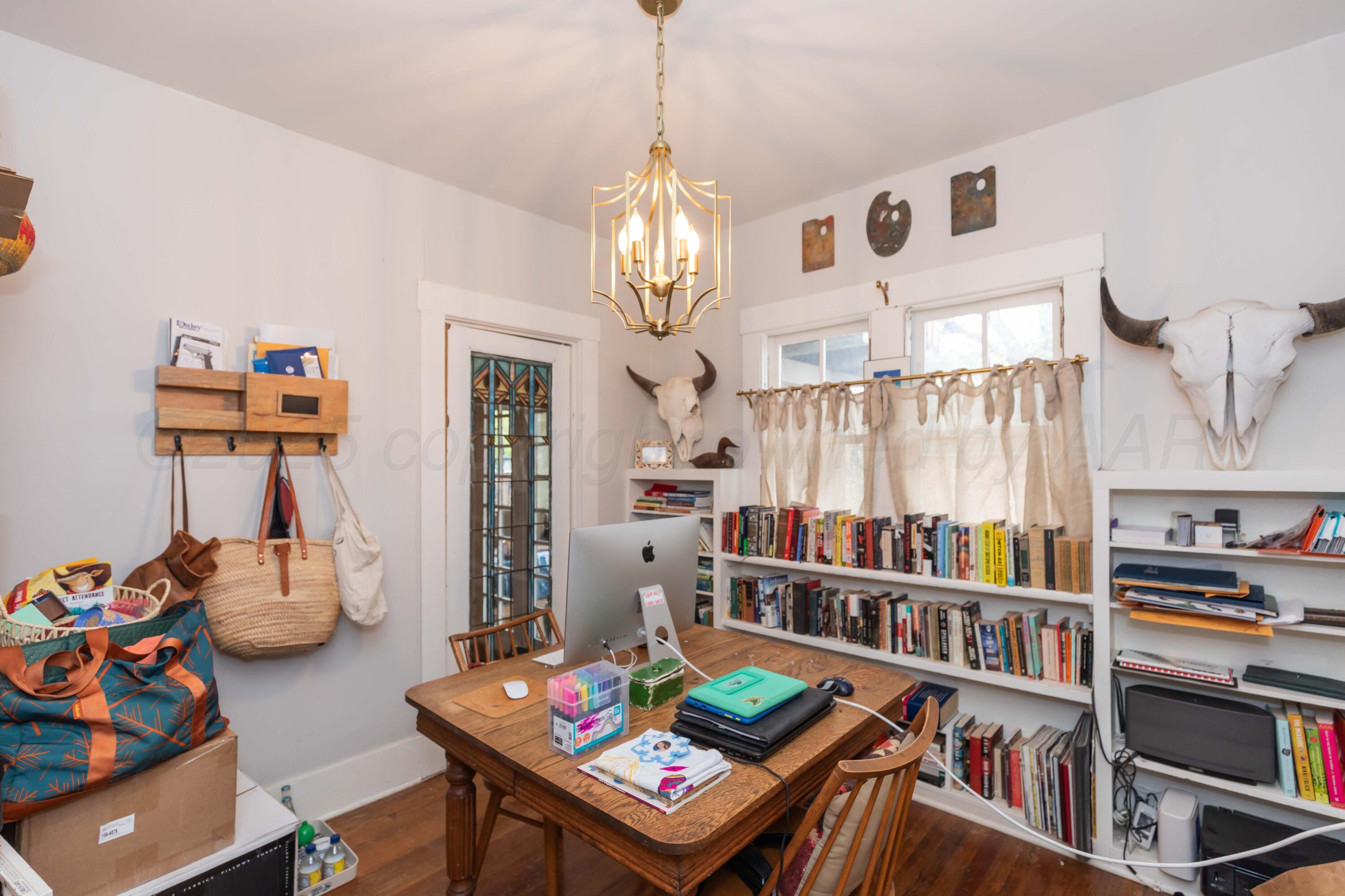 1611 S Van Buren Street Property Photo 20