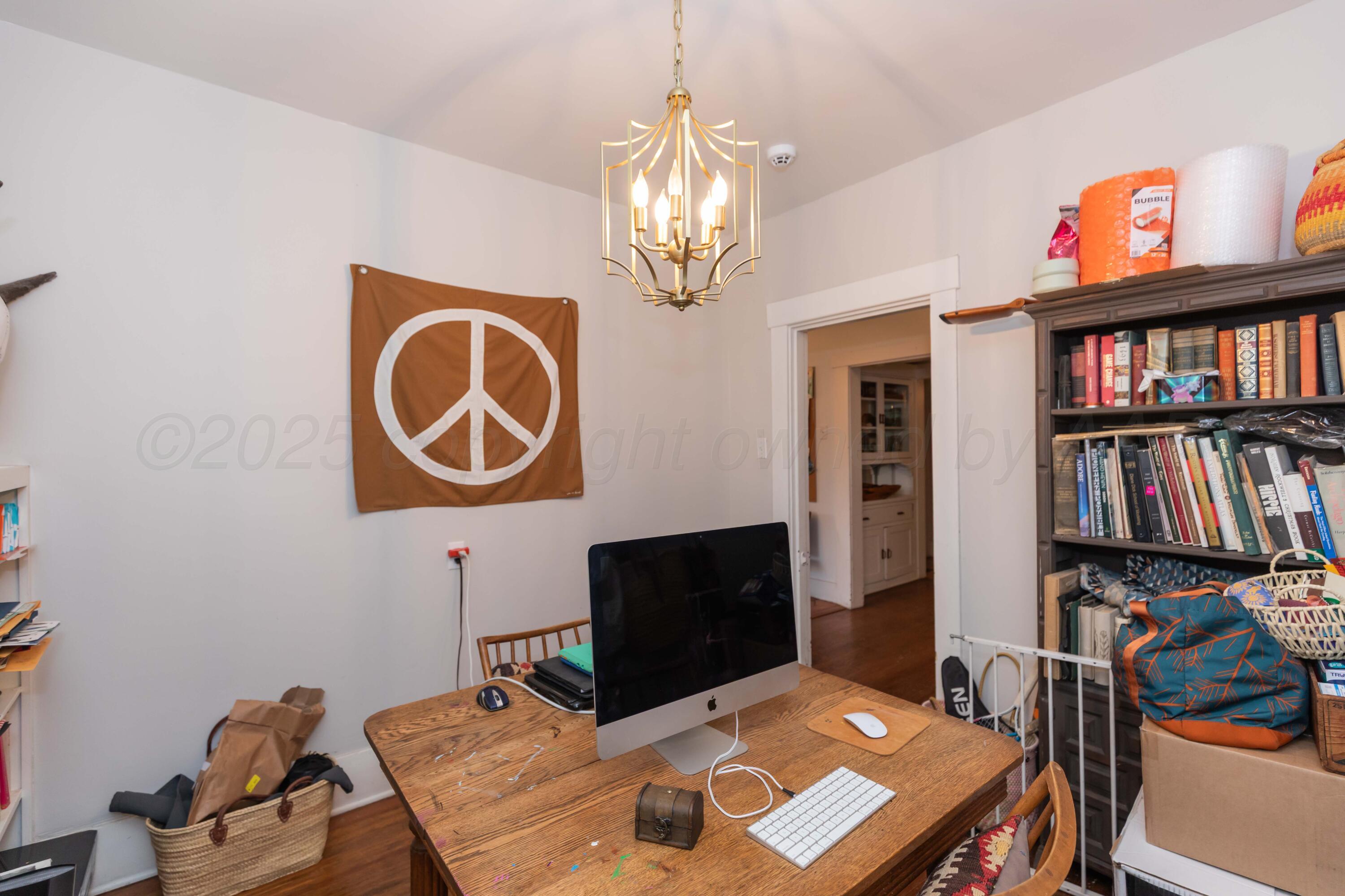 1611 S Van Buren Street Property Photo 21