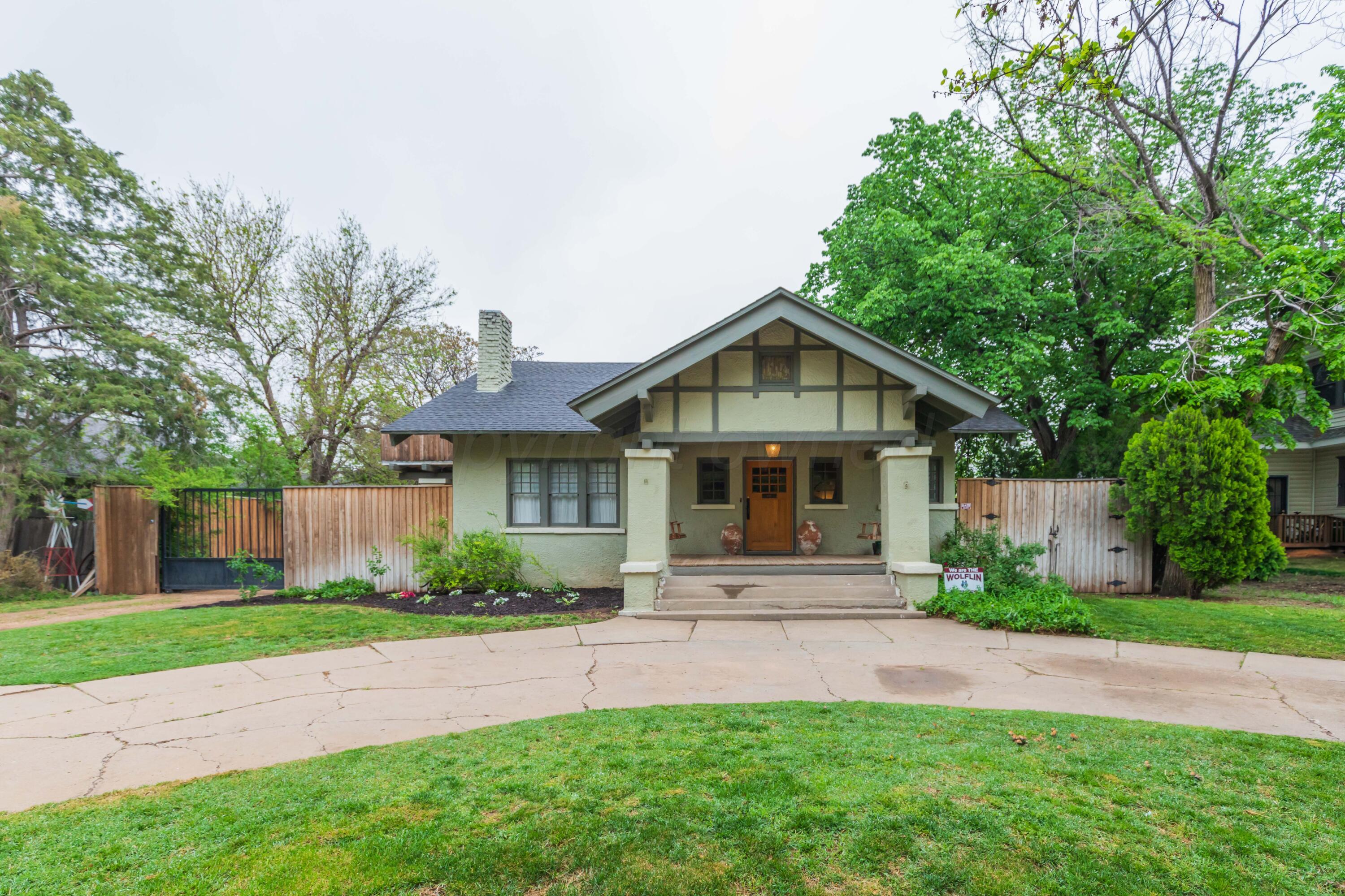 1611 S Van Buren Street Property Photo 10