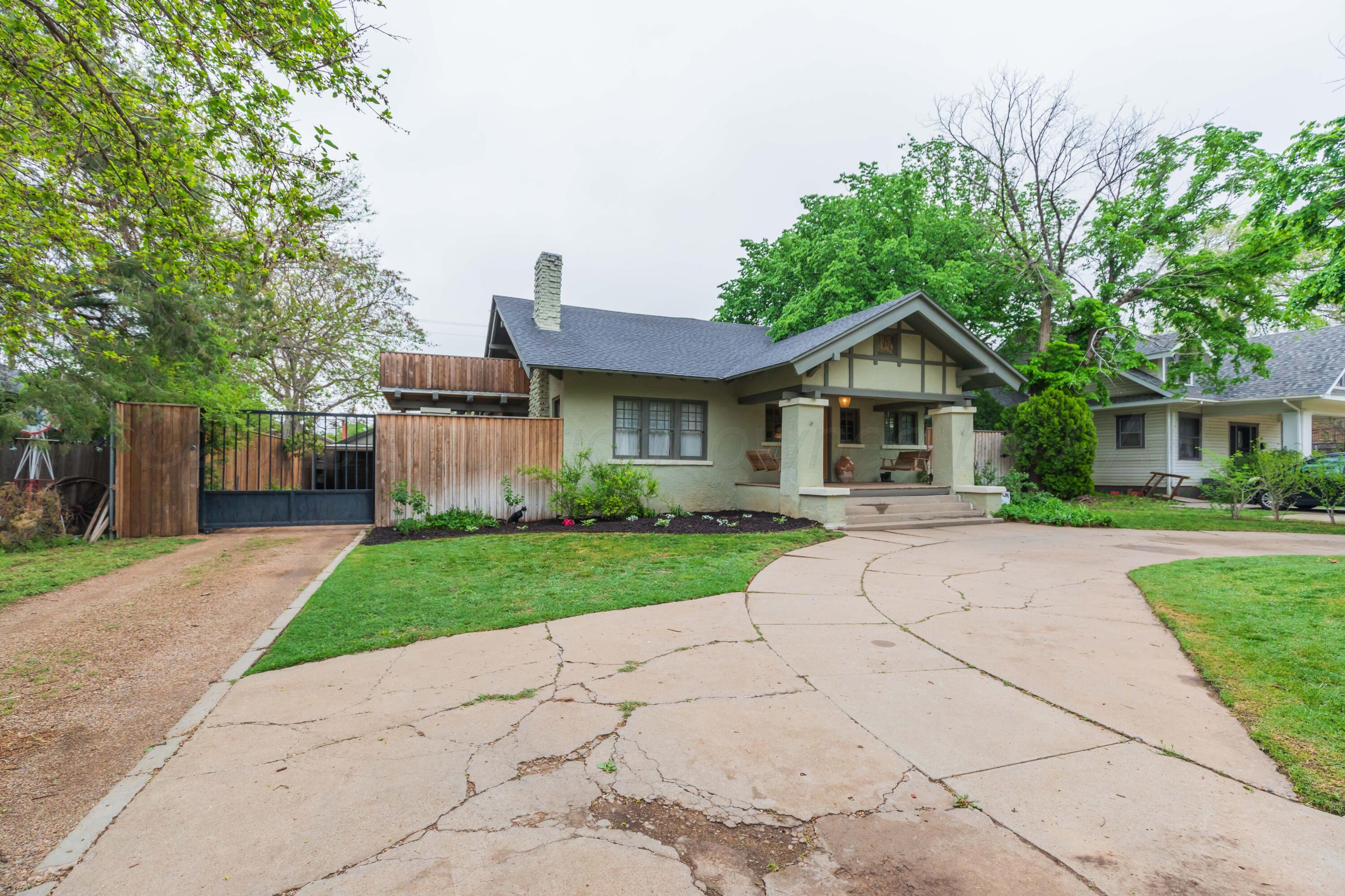 1611 S Van Buren Street Property Photo 11