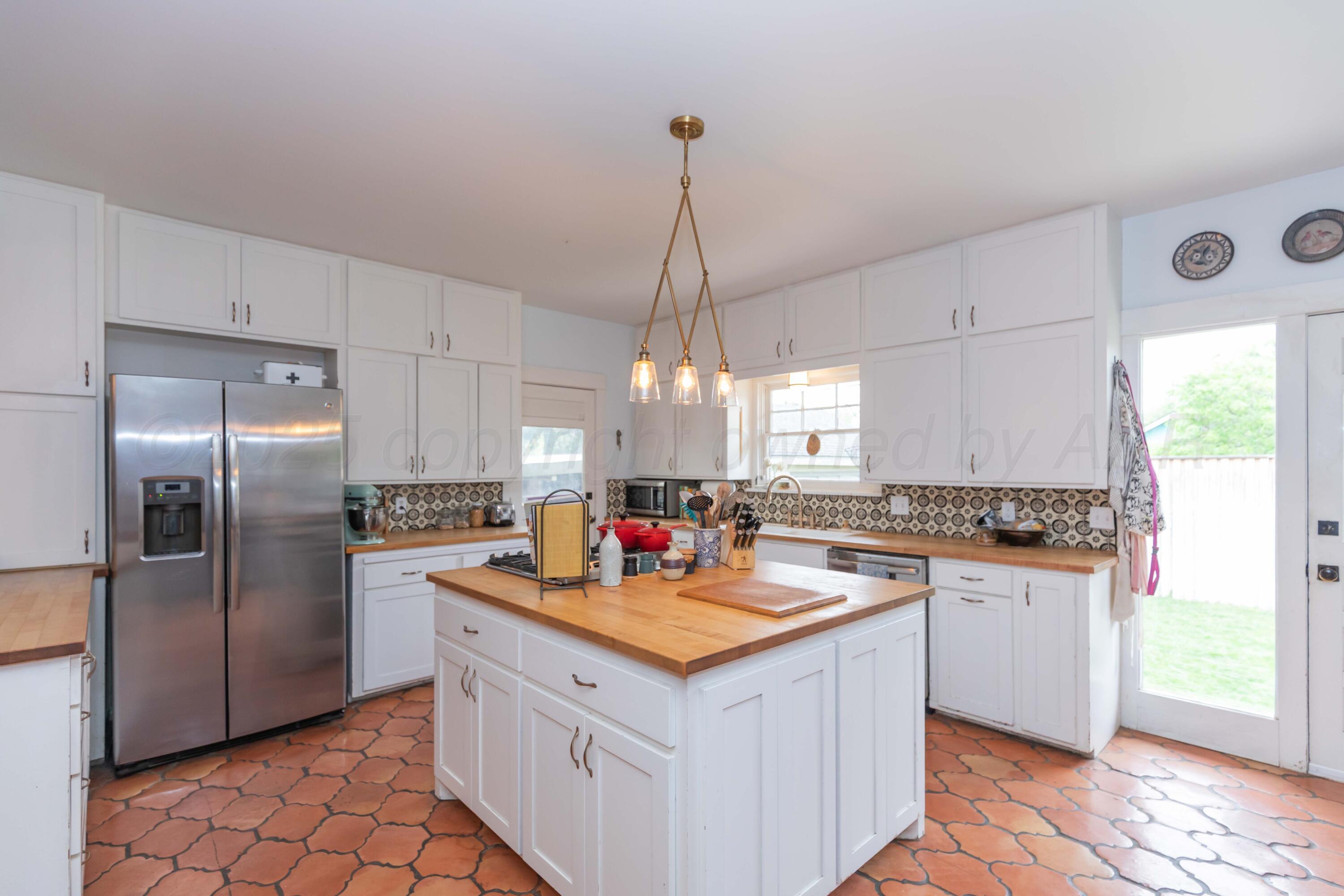 1611 S Van Buren Street Property Photo 25