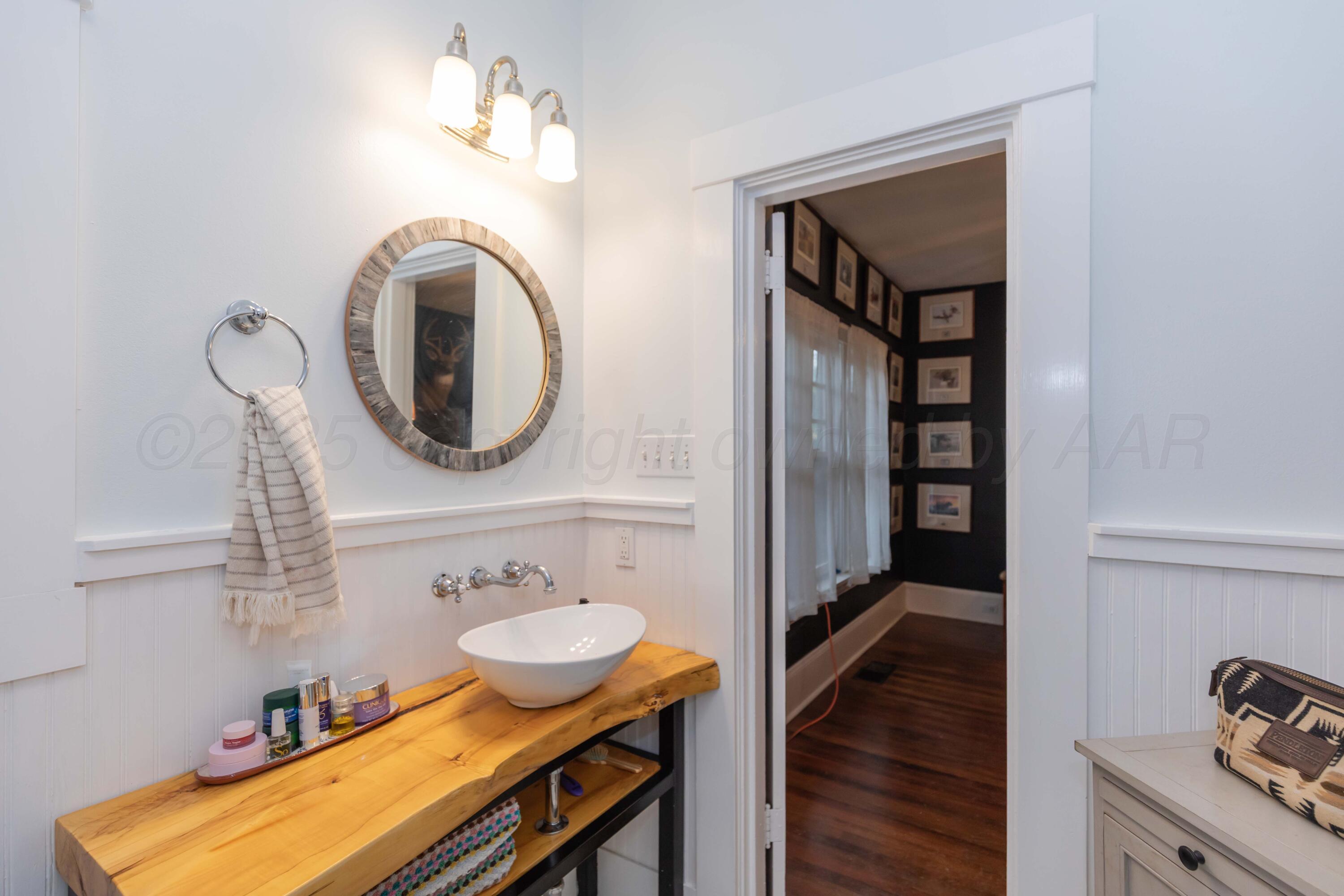 1611 S Van Buren Street Property Photo 35