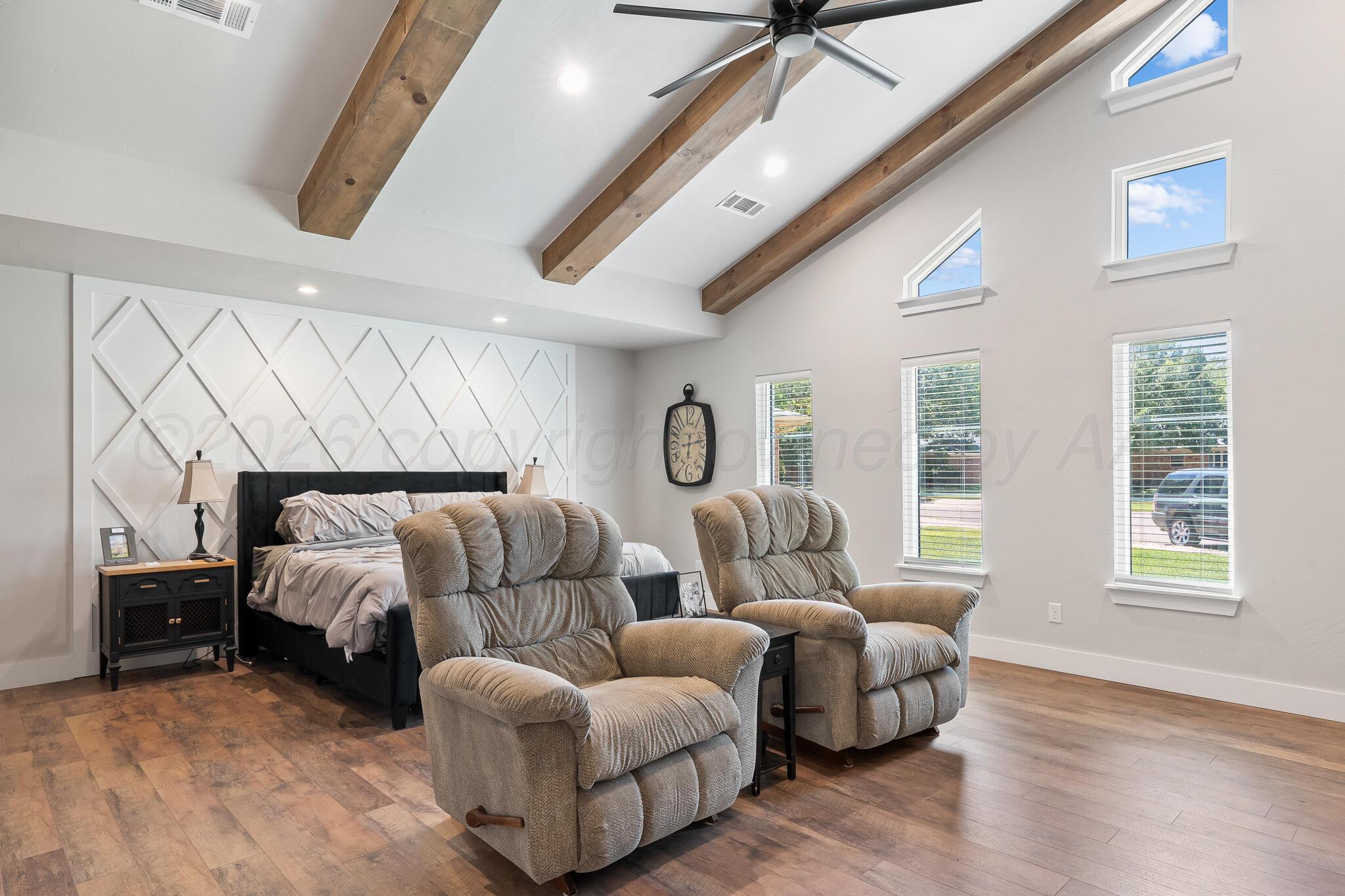 6301 S Chenot Drive Property Photo 18