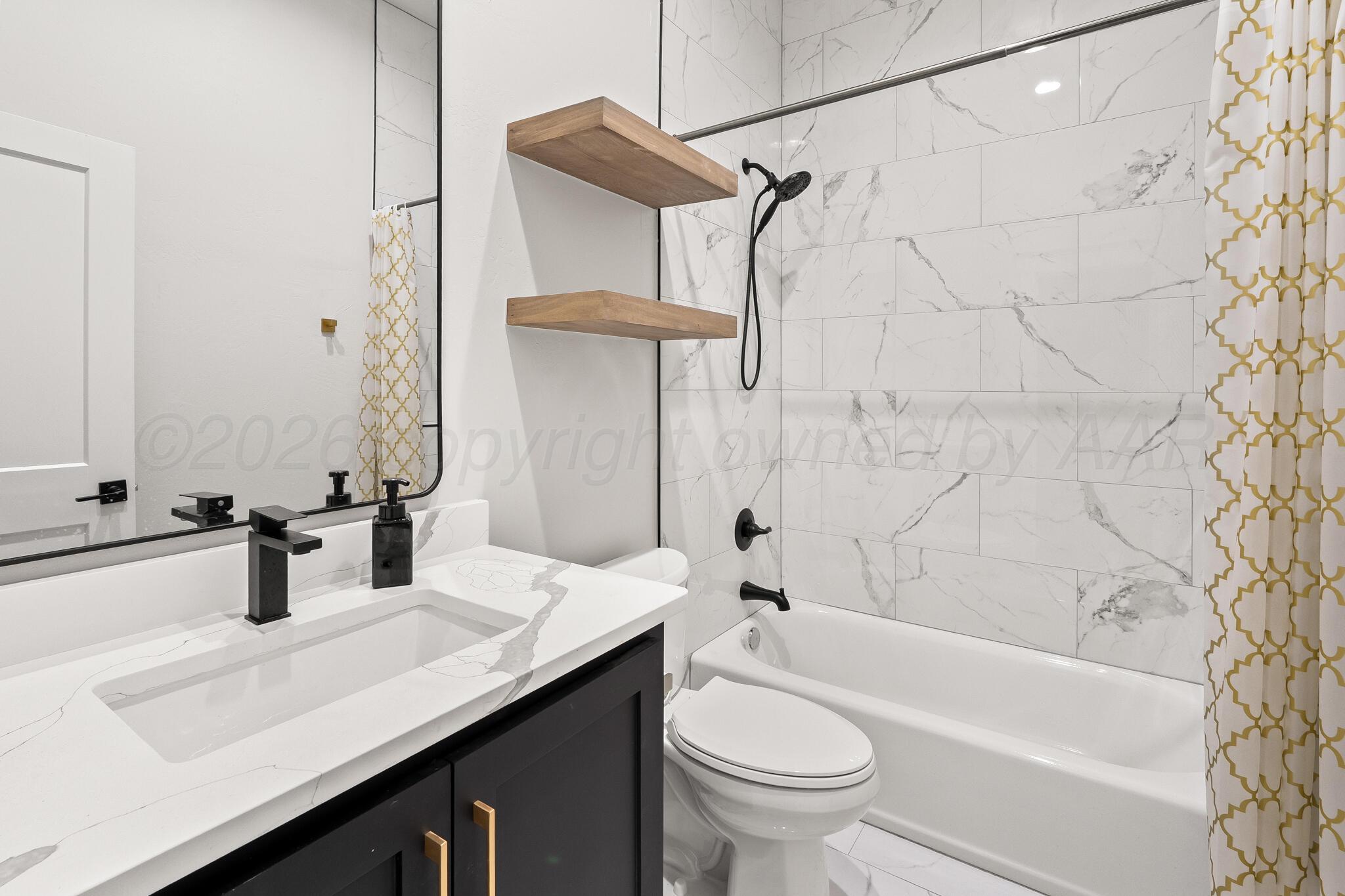 6301 S Chenot Drive Property Photo 33