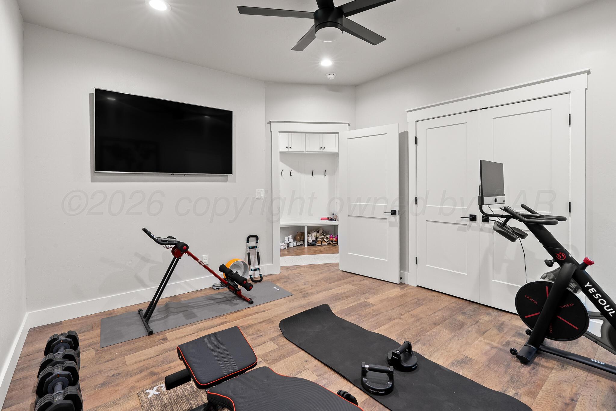 6301 S Chenot Drive Property Photo 34