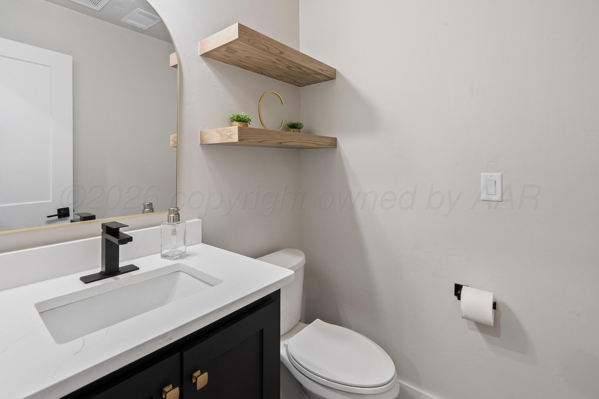 6301 S Chenot Drive Property Photo 38