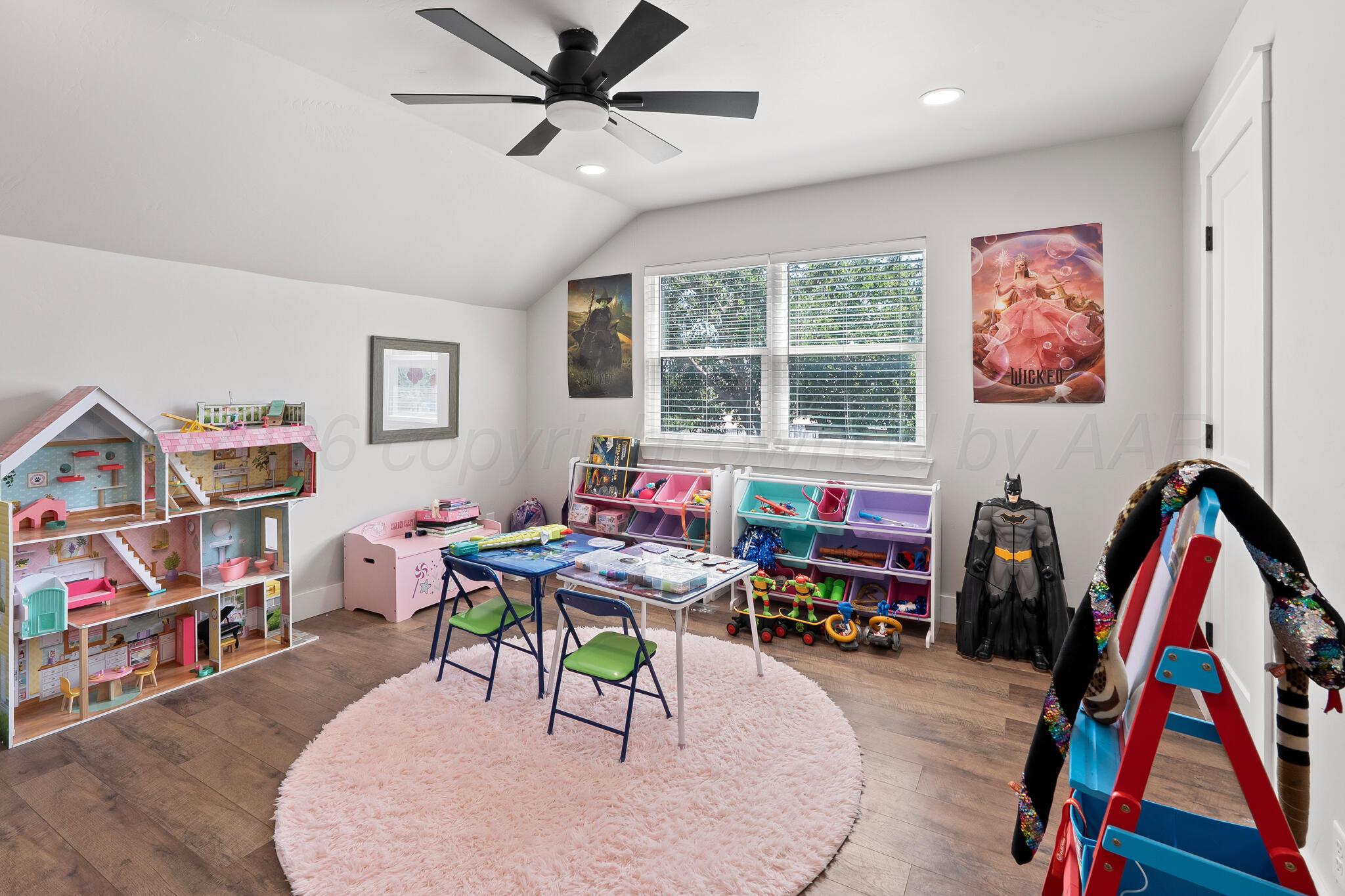 6301 S Chenot Drive Property Photo 41