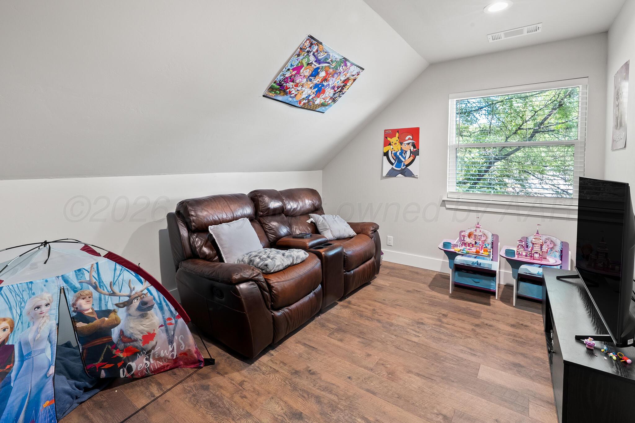 6301 S Chenot Drive Property Photo 45
